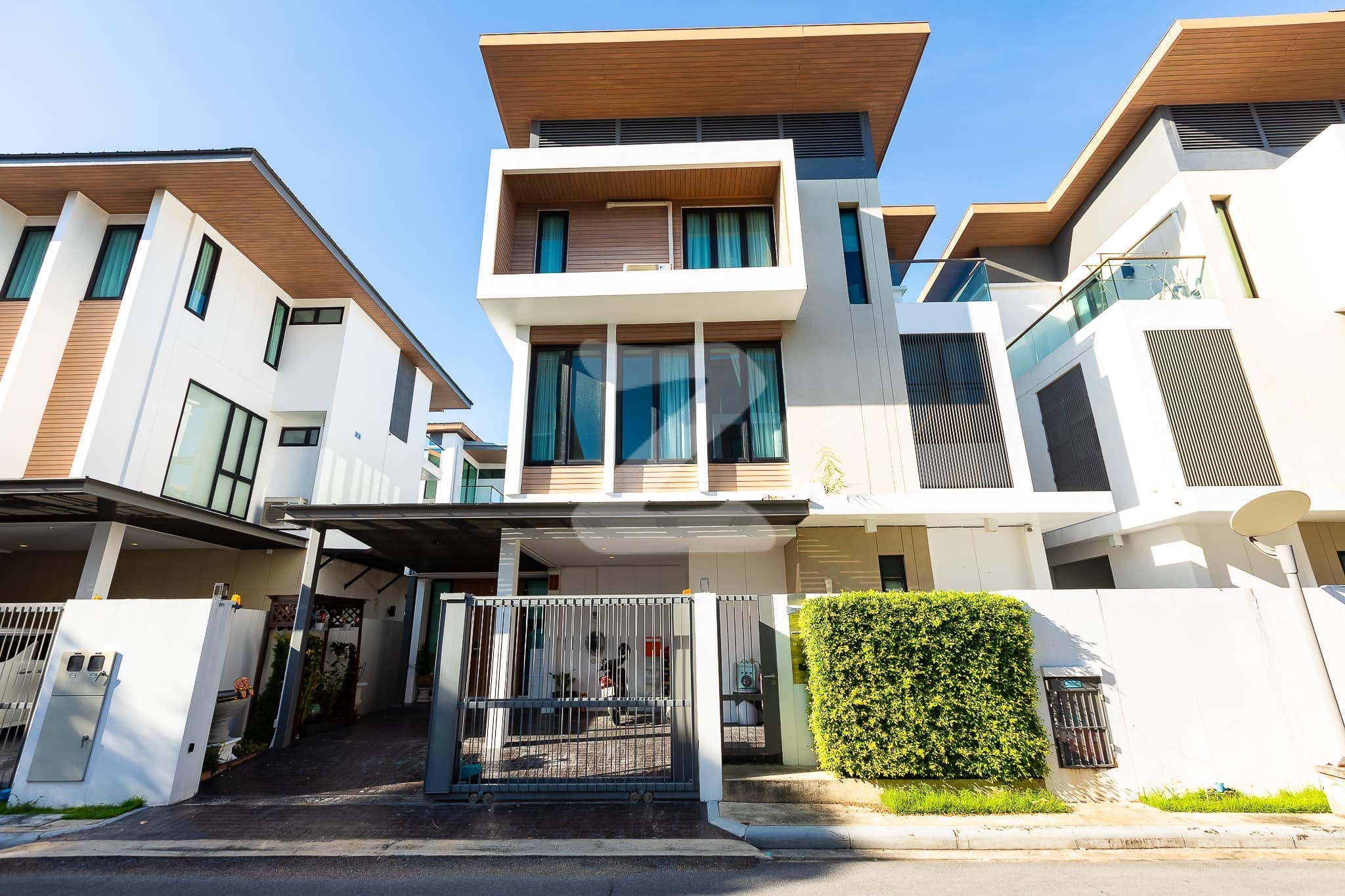 The AVA Residence สุขุมวิท77-อ่อนนุช บ้านเดี่ยว3ชั้น ขนาดที่ดิน61.8ตารางวา พื้นที่ใช้สอย426 m²             : เจ้าของขายเอง (งดรับนายหน้า)