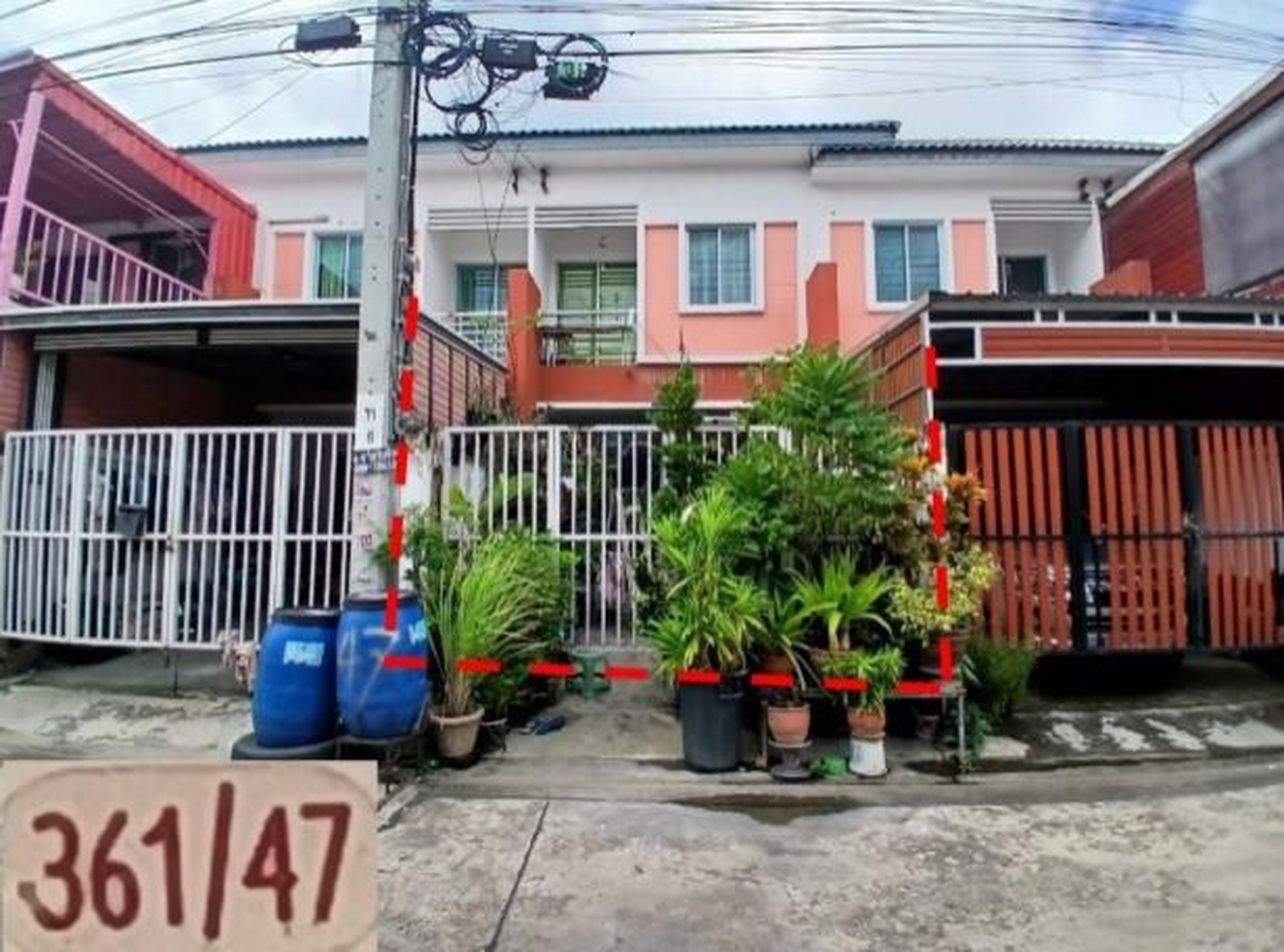 ทรัพย์สถาบันโดย GHB ทาวน์เฮาส์ กิตตินคร ทาวน์กรีน ลาดหวาย
