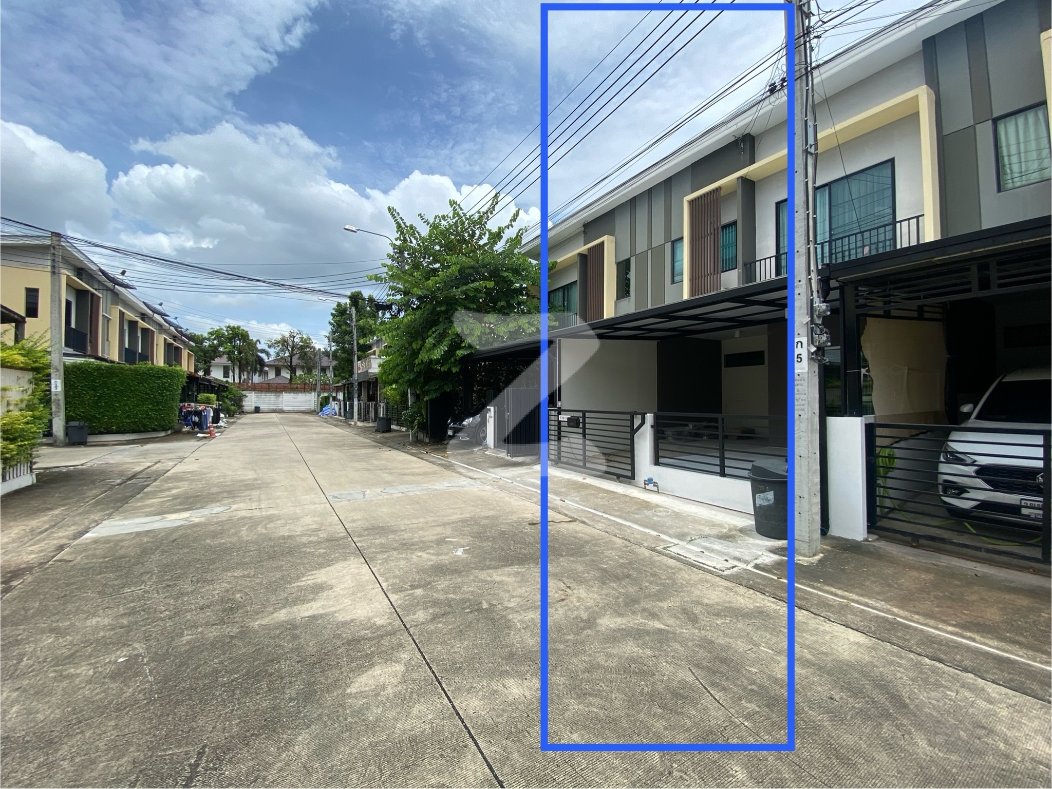 CN354 ให้เช่าทาวเฮ้าส์​2​ชั้น 4 ห้องนอน 2 ห้องน้ำ หมู่บ้านเดอะคอนเนค พัฒนาการ 44 + 2 ห้องนอนบน 1 ห้องน้ำร่วม + 2 ห้องนอนล่าง 1 ห้องน้ำร่วม พร้อมเฟอร์น : เจ้าของให้เช่าเอง