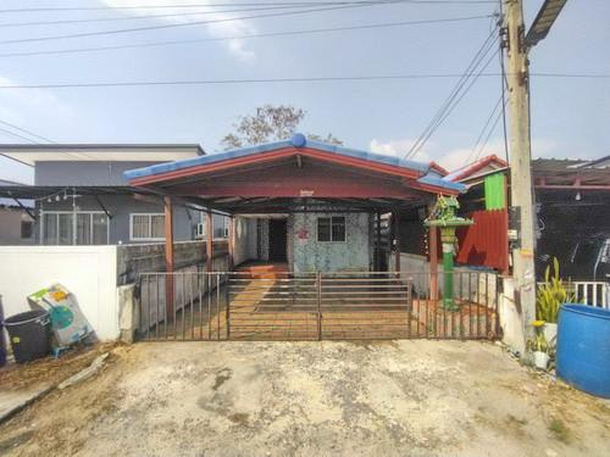 ทรัพย์สถาบันโดย GHB บ้านแฝด สรานนท์