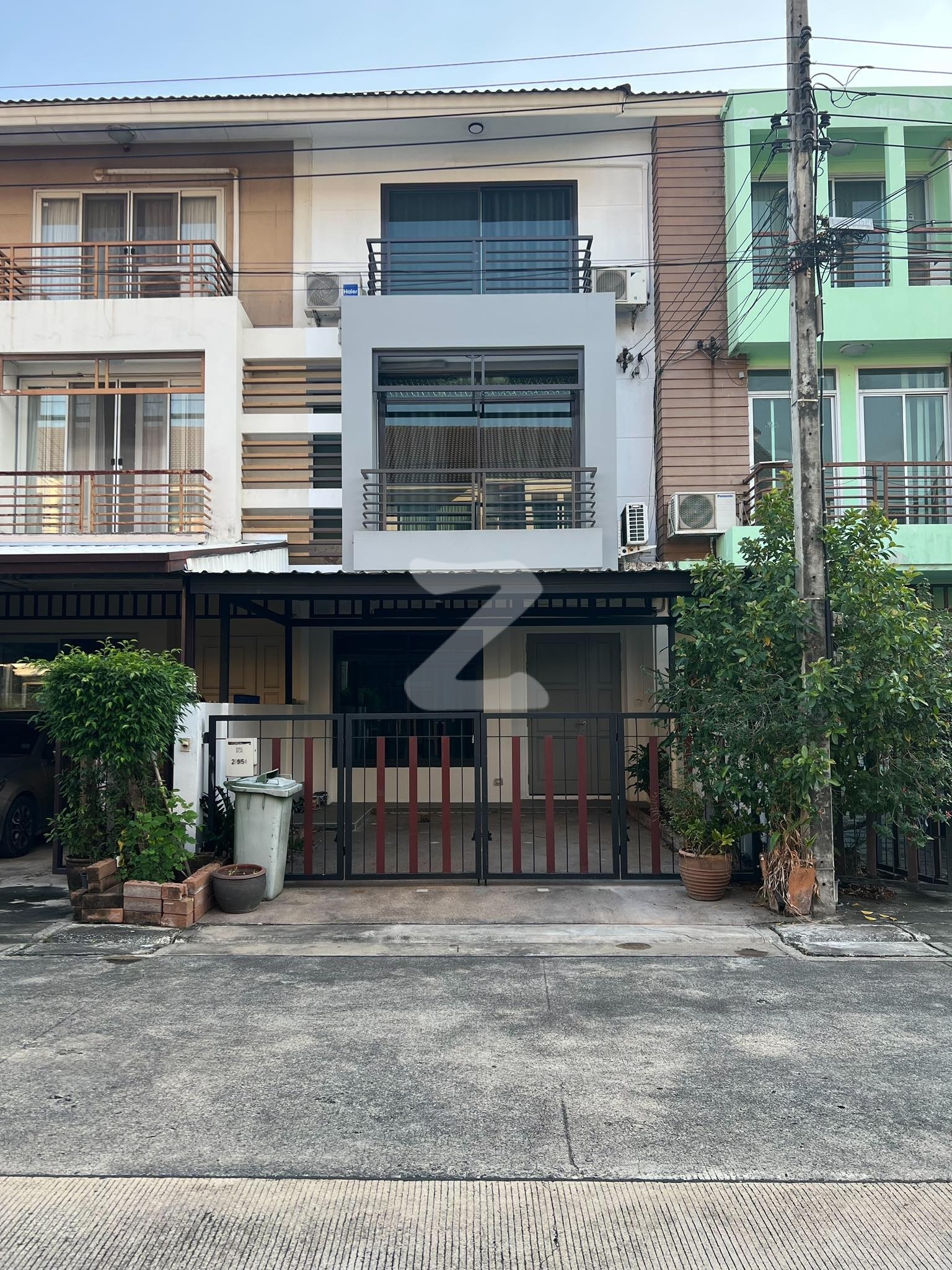 Owner Post ขาย‼️ ทาวน์โฮม 3 ชั้น🏡 🏠หมู่บ้าน วิสต้าปาร์ควิภาวดีรังสิต โครงการของ sc asset : เจ้าของขายเอง (งดรับนายหน้า)