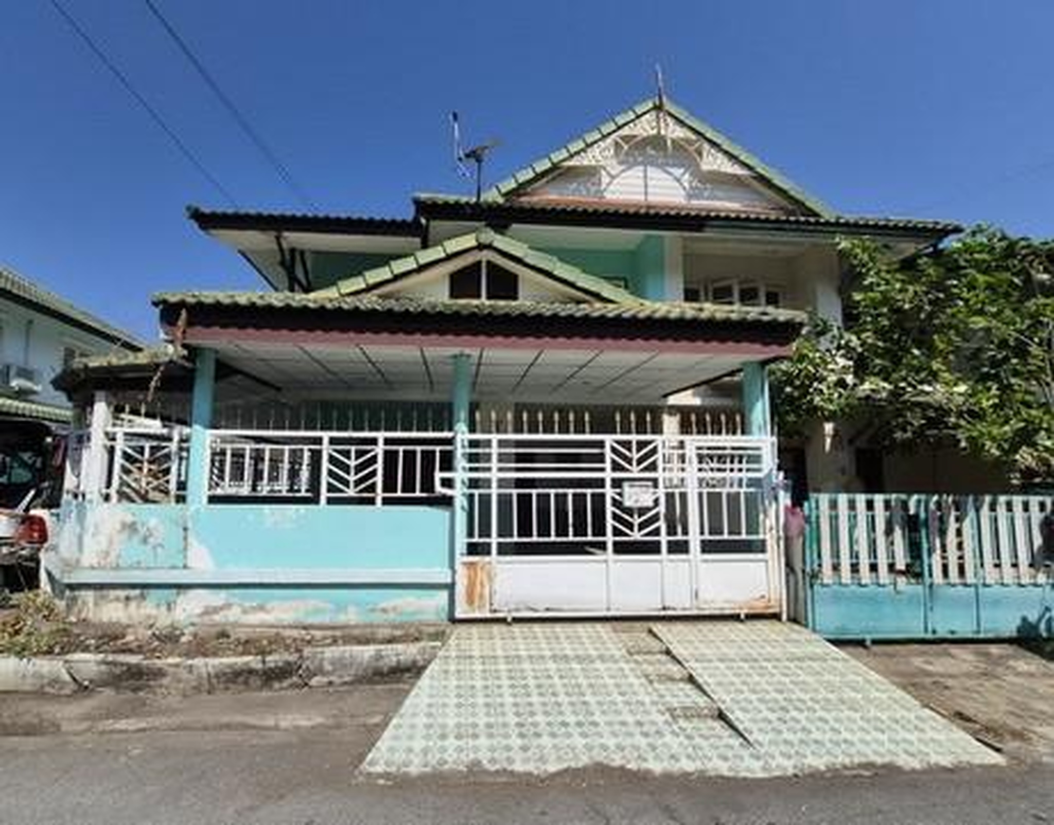 ทรัพย์สถาบันโดย GHB ทาวน์เฮาส์ พฤกษา 12 (Baan Pruksa 12 Rangsit-Klong 3)