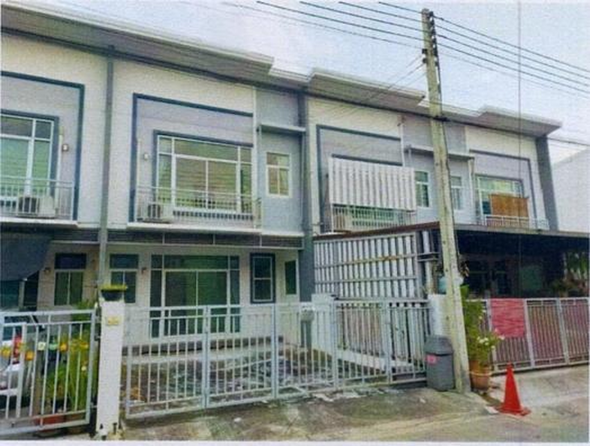 ทรัพย์สถาบันโดย GHB ทาวน์เฮาส์ เดอะคิวบ์ทาวน์ (The Cube Town Lamlukka)