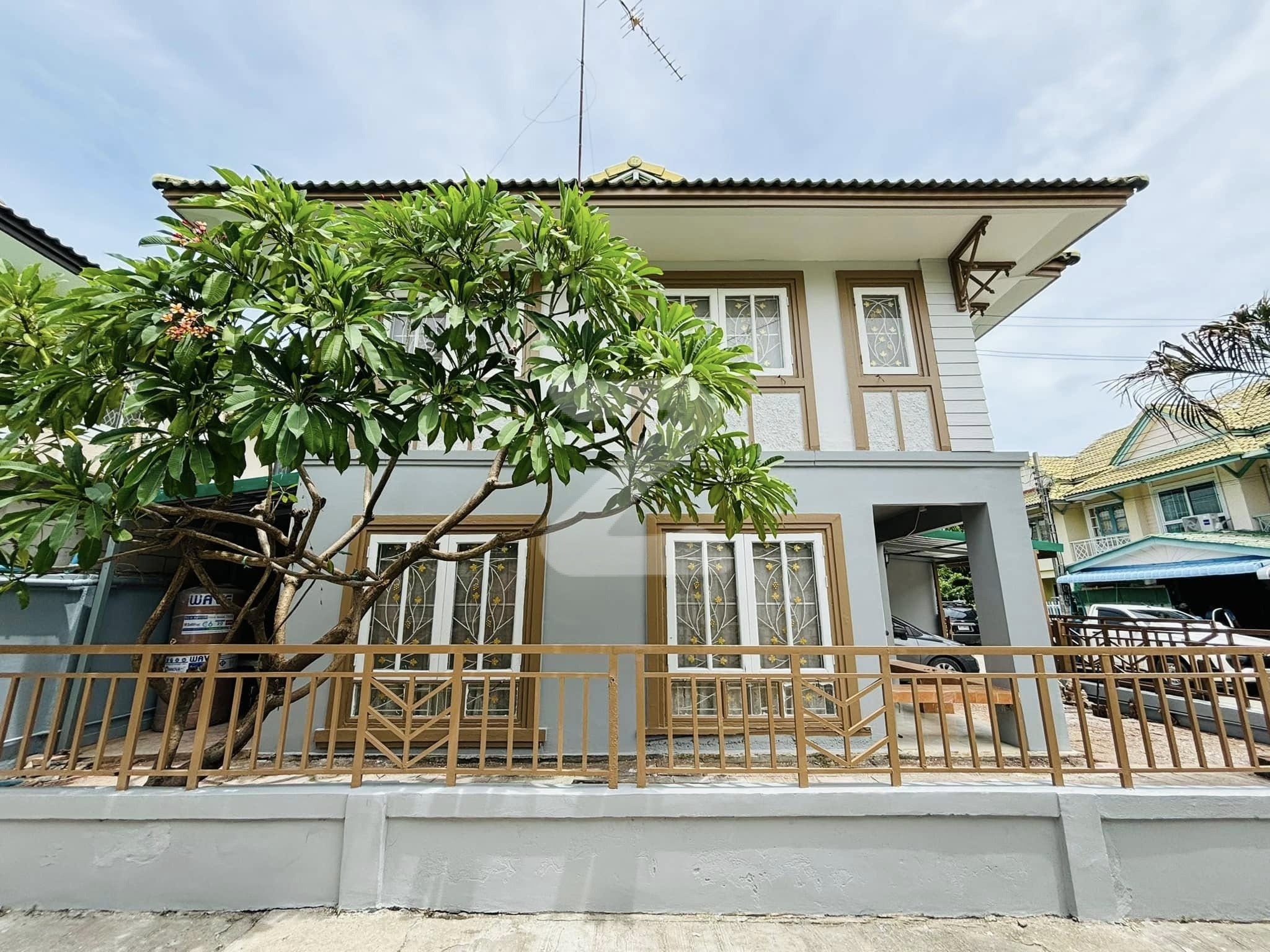 ขายบ้าน เจ้าของขายเอง 2,300,000  ฟรีโอน หมู่บ้านพฤกษา 15 ซ.4/9 หลังมุม                          : เจ้าของขายเอง (งดรับนายหน้า)