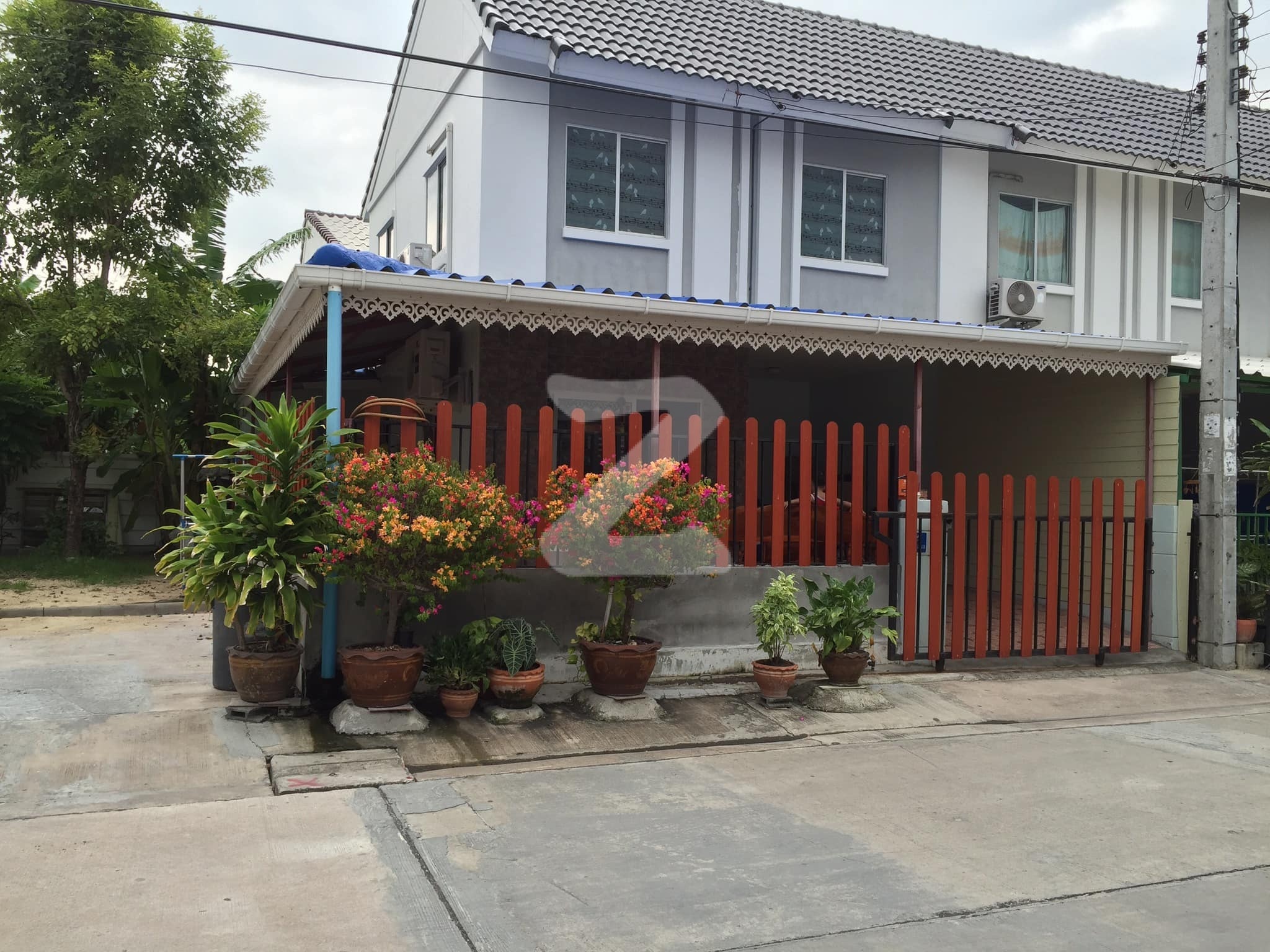 ขออนุญาตค่ะเจ้าของขายเองบ้านพฤกษา59/2ซอย วิทยุการบิน 23.7ตรว 3นอน 2น้ำ                                      : เจ้าของขายเอง (งดรับนายหน้า)