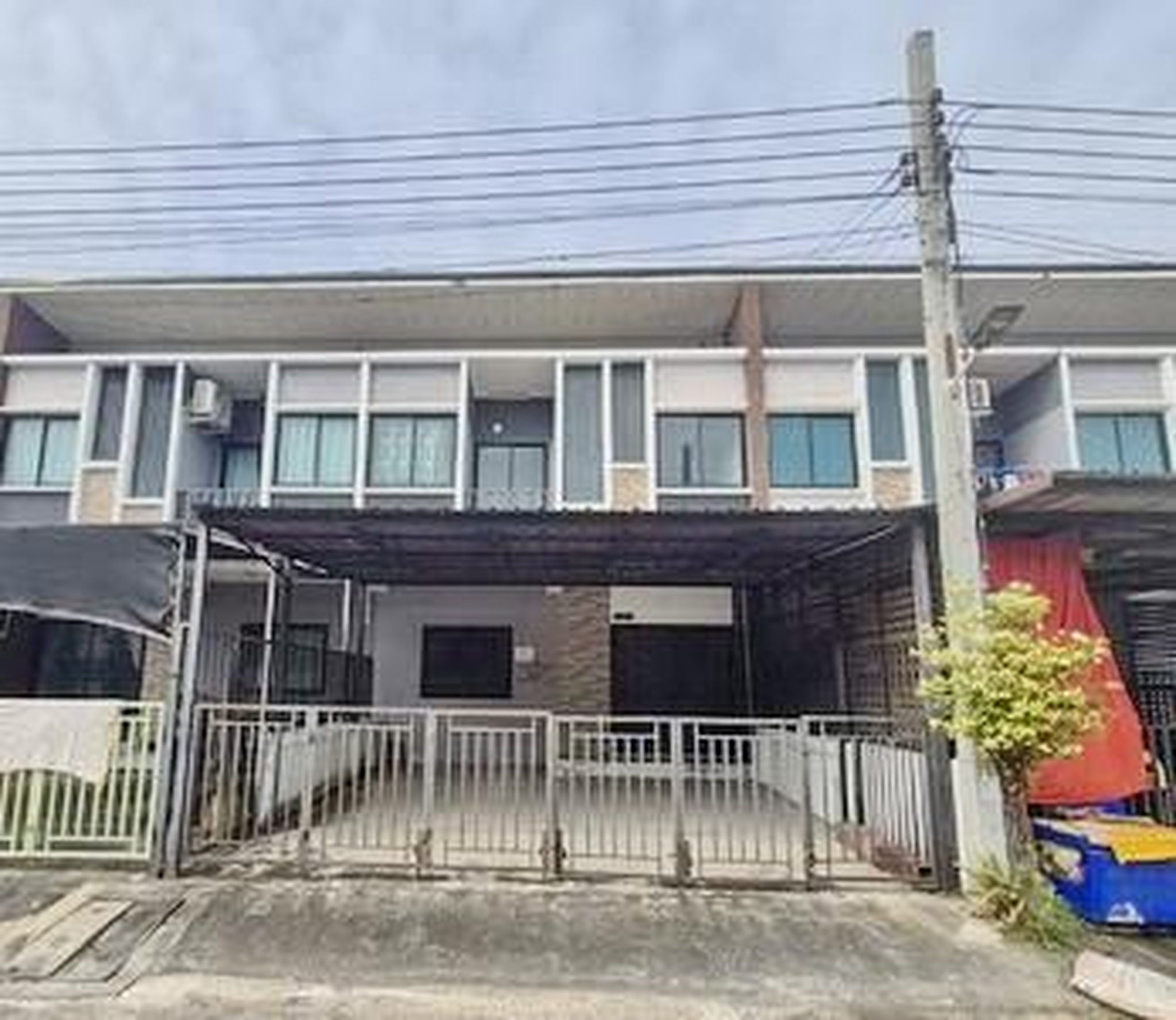 ทรัพย์สถาบันโดย GHB ทาวน์เฮาส์ อาร์พลีเพลส 2 (RP Place 2)