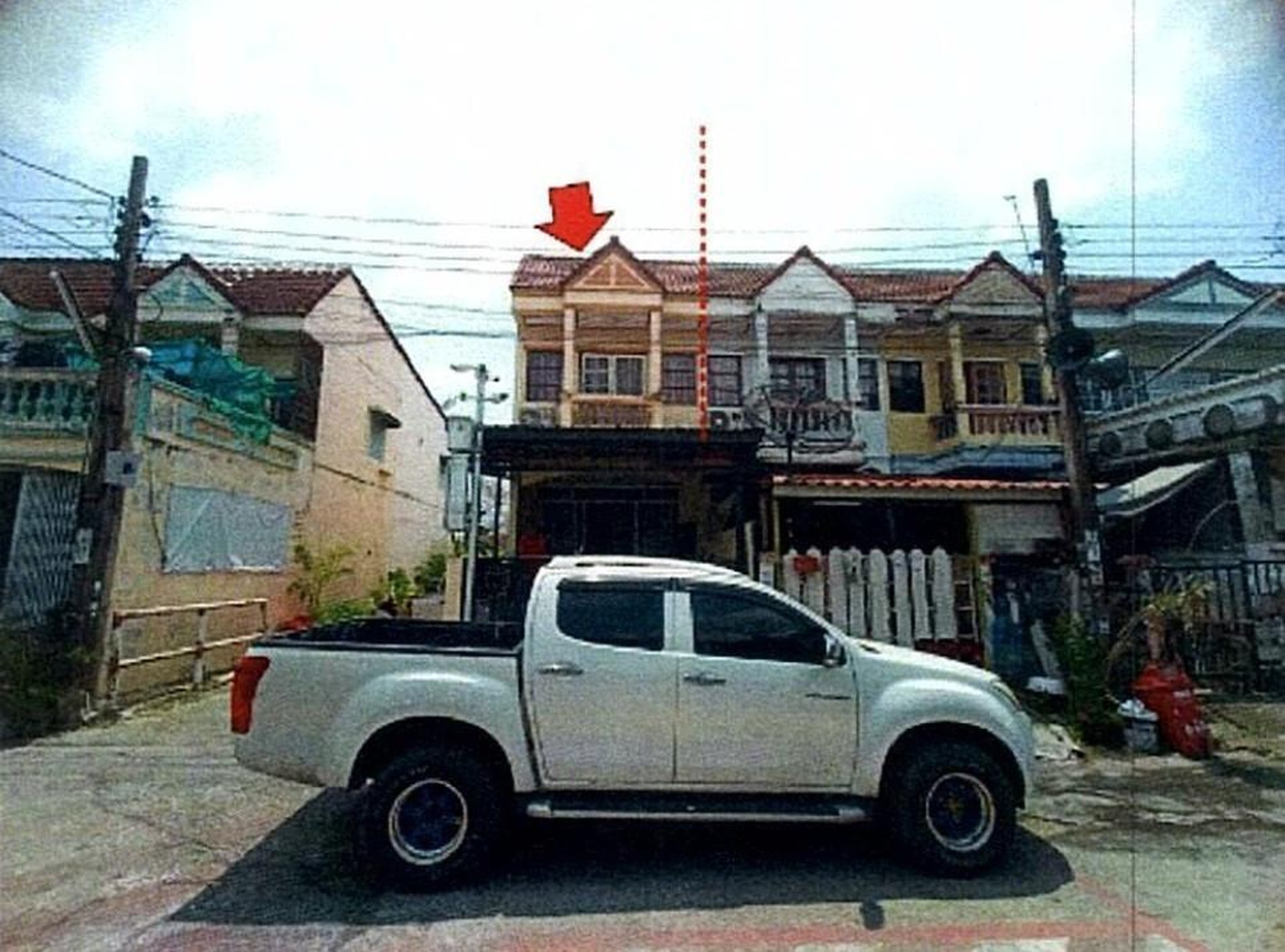 ทรัพย์สถาบันโดย GHB ทาวน์เฮาส์ รุ่งนภาเพลส