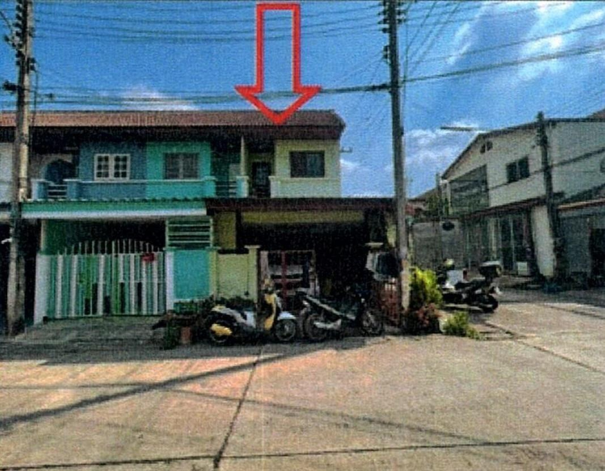 ทรัพย์สถาบันโดย GHB ทาวน์เฮาส์ ฉัตรไพลิน ลาดหลุมแก้ว (Chatrapailin Latlumkaew)