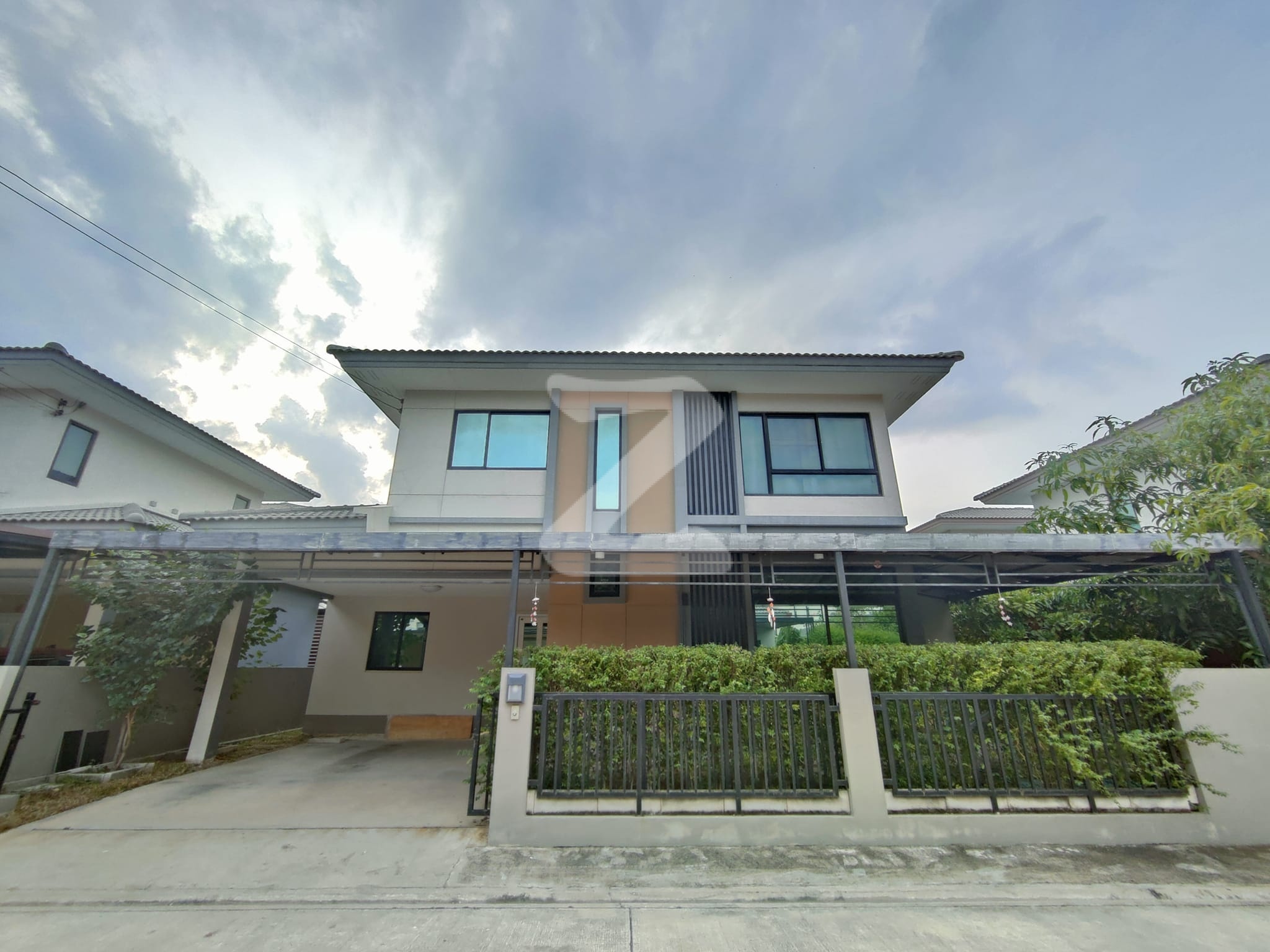 เจ้าของขายเอง บ้านเดี่ยว คาซ่าวิลล์ ปิ่นเกล้า-ศรีรัช 50 วา ใกล้ถนนกาญจนาภิเษก พุทธมณฑลสาย3 ศาลายา  : เจ้าของขายเอง (งดรับนายหน้า)