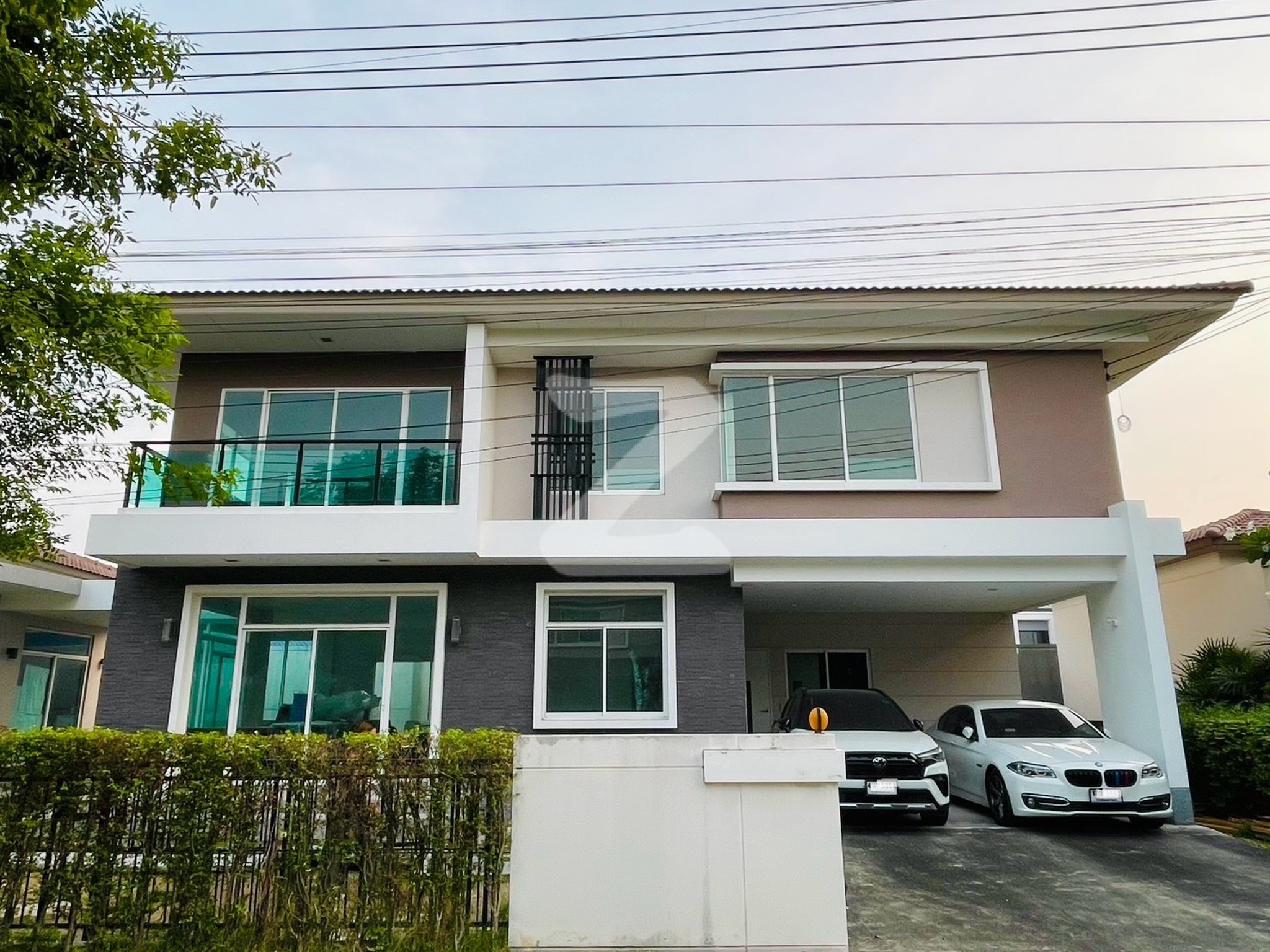 ขายด่วน!! เจ้าของขายเอง บ้านเดี่ยว 2 ชั้น  โครงการ : คาซ่าพรีเมี่ยม อ่อนนุช-วงแหวน ( ใกล้ราม 2 , เมกา บางนา )                : เจ้าของขายเอง (งดรับนายหน้า)