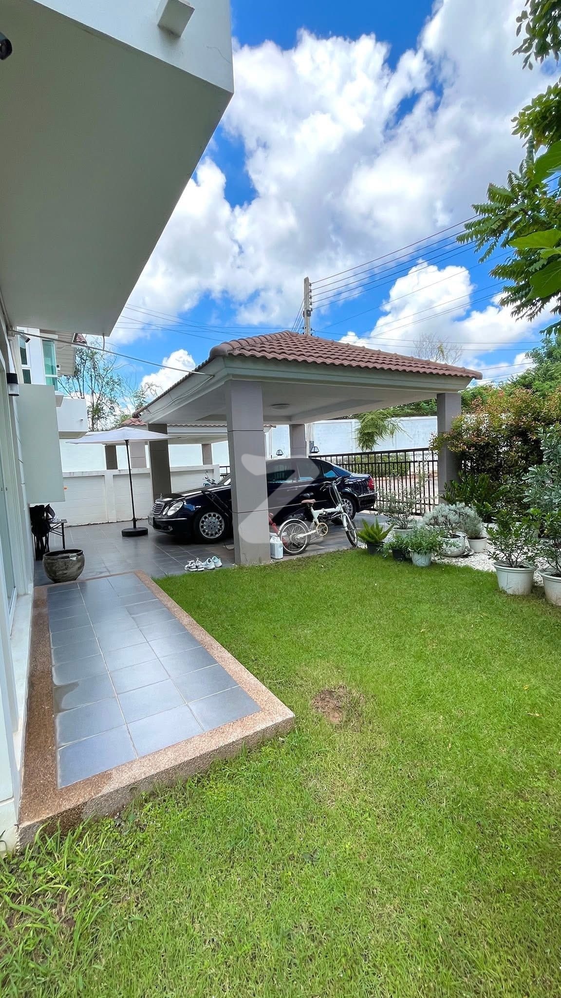 🏡 ขายบ้านมือสอง สภาพใหม่ โครงการศุภาลัย โมด้า แอร์พอร์ต ขอนแก่น  📍 ทำเลดีเยี่ยม ใกล้สนามบินขอนแก่นเพียง 400 เมตร  🚫 น้ำไม่ท่วม 100%  : เจ้าของขายเอง (งดรับนายหน้า)
