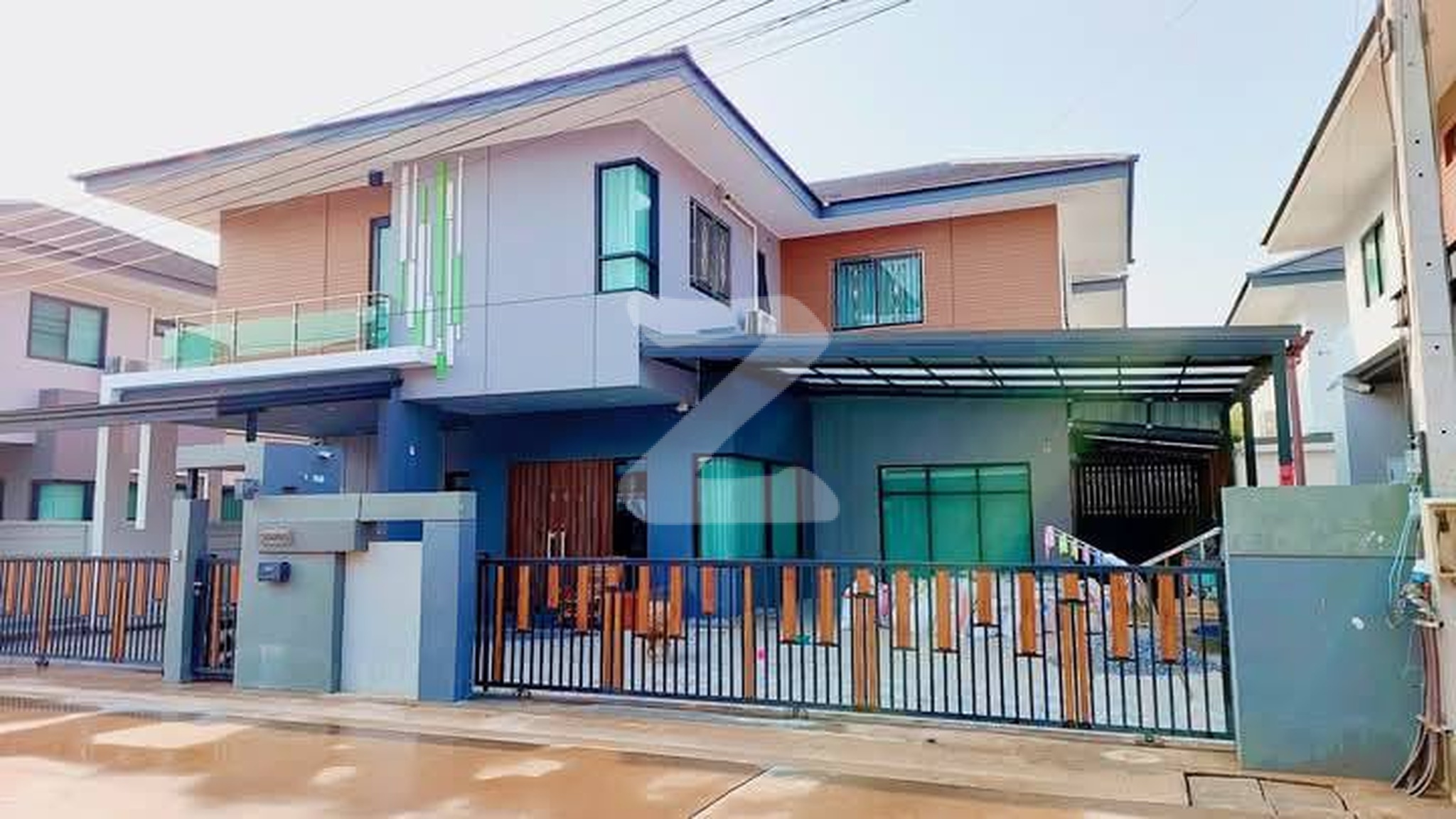 เจ้าของขายเองค่ะราคาคุยกันได้เลย 💥ขายบ้านเดี่ยว 2 ชั้น หลังใหญ่ 4 นอน 4 น้ำ  2 ห้องครัว จอดรถยนต์ได้ 4 คัน #เจ้าของขายเอง : เจ้าของขายเอง (งดรับนายหน้า)