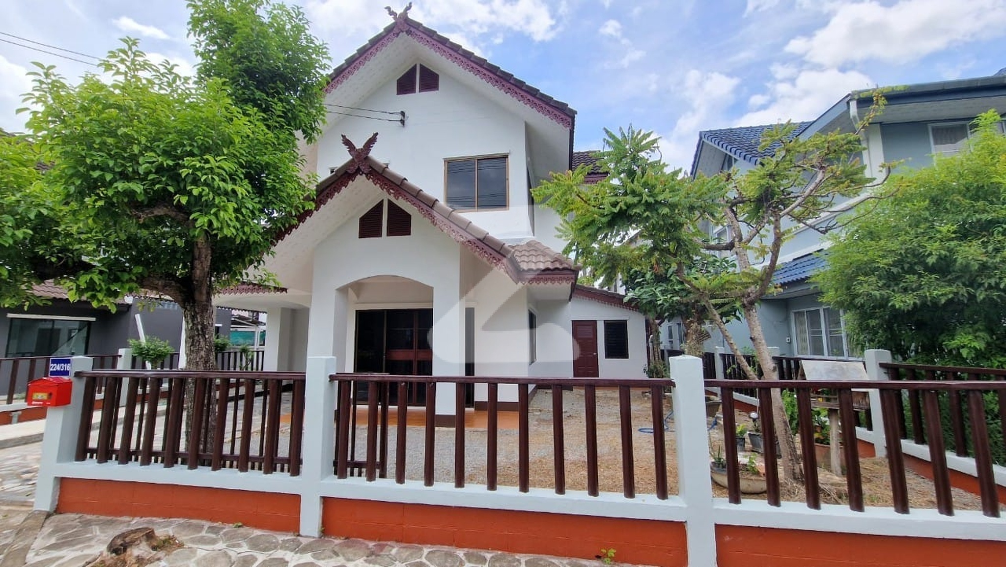 🏠 ขายบ้านเดี่ยว2ชั้นเจ้าของขายเองเพราะไม่มีเวลาดูแล พิกัดหางดง หมู่บ้านขวัญเวียงเฟส3 พื้นที่ 53 ตรว.พื้นที่ใช้สอย 179 ตรม.        : เจ้าของขายเอง (งดรับนายหน้า)