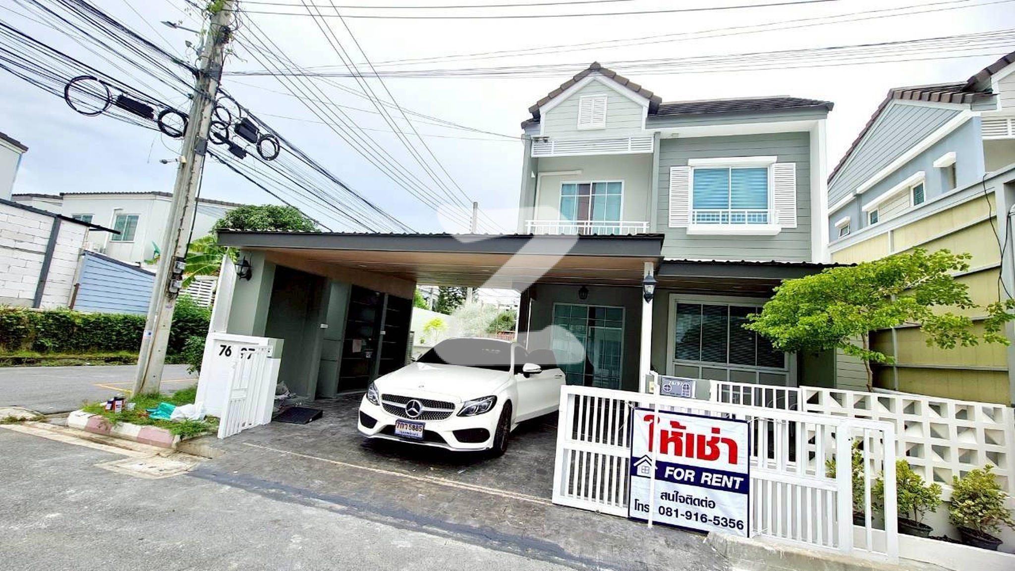 ให้เช่าบ้าน2 ชั้น บางพลี สมุทรปราการ  ใกล้สนามบินสุวรรณภูมิ บ้านสวย ทำเลดี บ้านอยู่หลังมุม มีเฟอนิเจอร์และสวนพักผ่อนข้างบ้าน ใกล้เมกกะบางนาเพียง 2ก.ม. : เจ้าของให้เช่าเอง (งดรับนายหน้า)