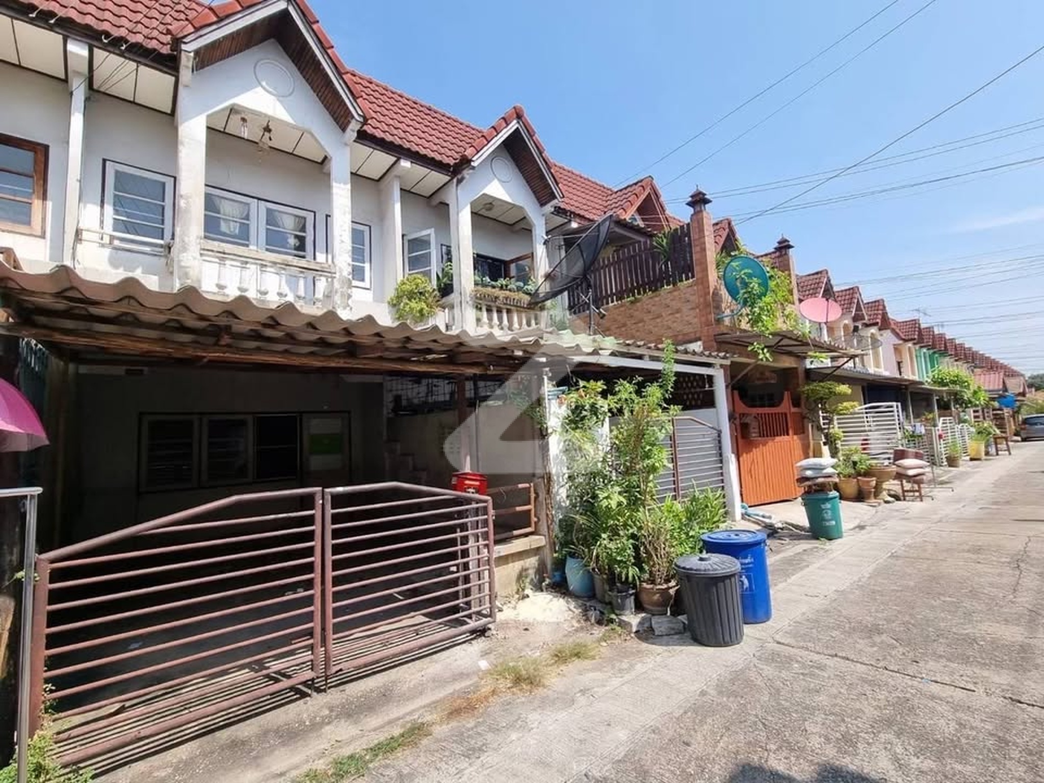 🏠🏠🏠เจ้าของขายเอง🏠🏠🏠 📌ขายบ้านทาวเฮ้าส์ เนื้อที่ขนาด16 ตรว  ราคา1.5ล้าน                                 : เจ้าของขายเอง (งดรับนายหน้า)