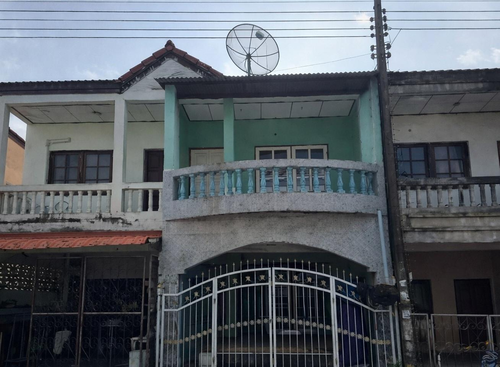 ทรัพย์สถาบันโดย GHB ทาวน์เฮาส์ แอร์วิลล่า
