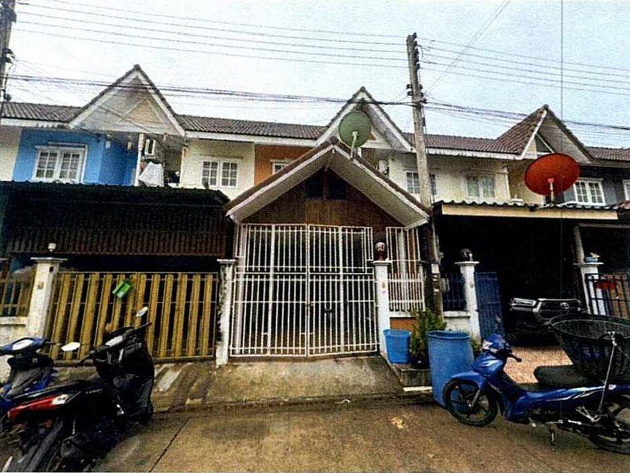 ทรัพย์สถาบันโดย GHB ทาวน์เฮาส์ ฉัตรไพลิน ลาดหลุมแก้ว (Chatrapailin Latlumkaew)