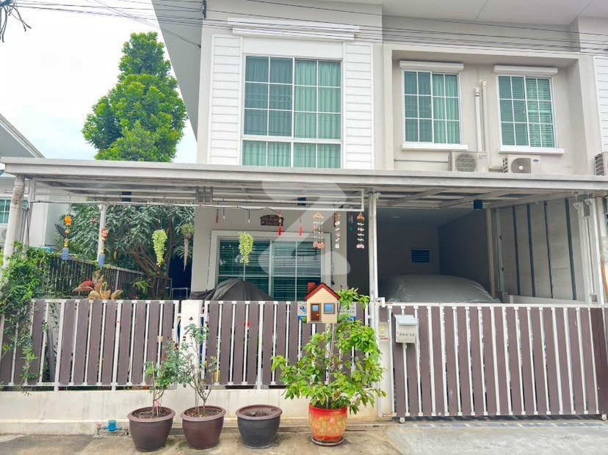 🚩 ขายด่วน! ทาวน์โฮม 2 ชั้น (หลังมุม) หมู่บ้าน J City สุขุมวิท-แพรกษา 💸 ราคาพิเศษเพียง 2.9 ล้านบาท 💸 📌 ฟรีๆค่าโอน ✌️คนละครึ่งๆ ❌ เจ้าของขายเอง  : เจ้าของขายเอง (งดรับนายหน้า)