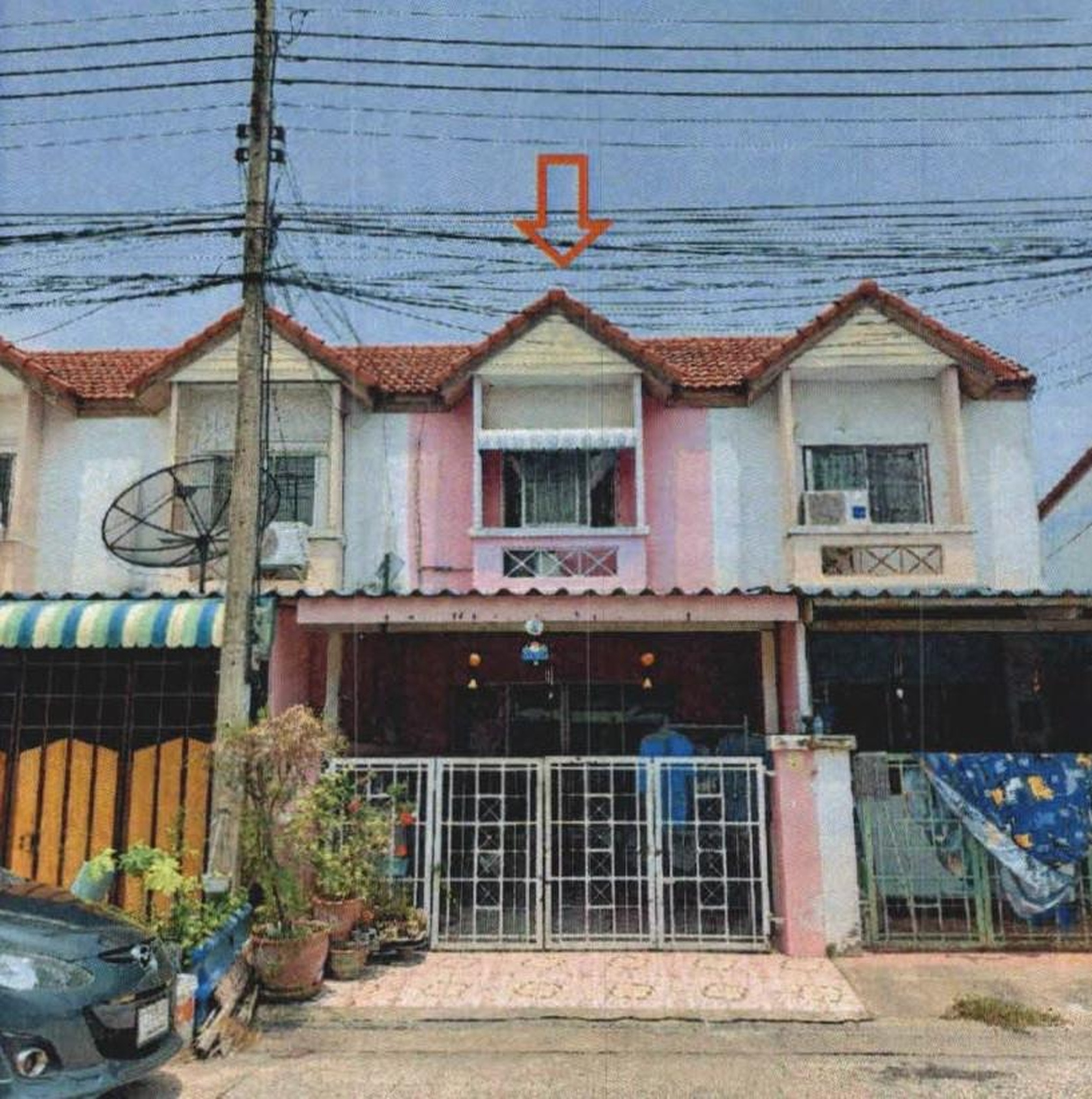ทรัพย์สถาบันโดย GHB ทาวน์เฮาส์ แดนทองวิลเลจ