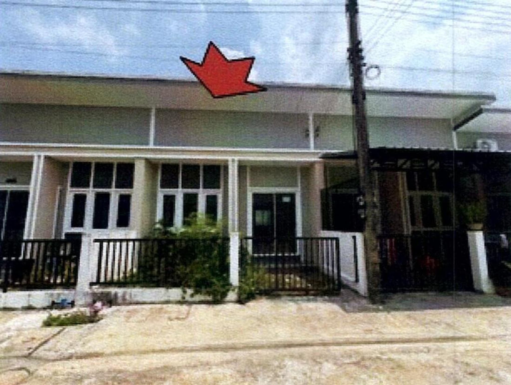 ทรัพย์สถาบันโดย GHB ทาวน์เฮาส์ นัดพบ