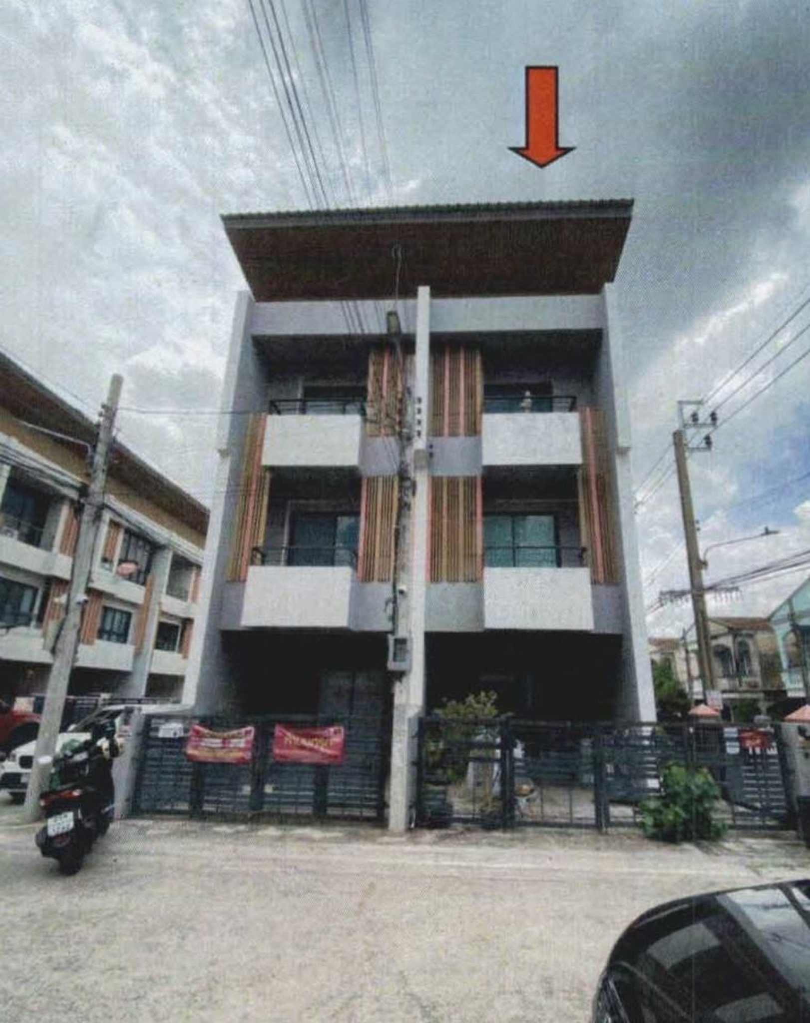 ทรัพย์สถาบันโดย GHB ทาวน์เฮาส์ใกล้ PK23 คู้บอน เดอะซิมโฟนี่