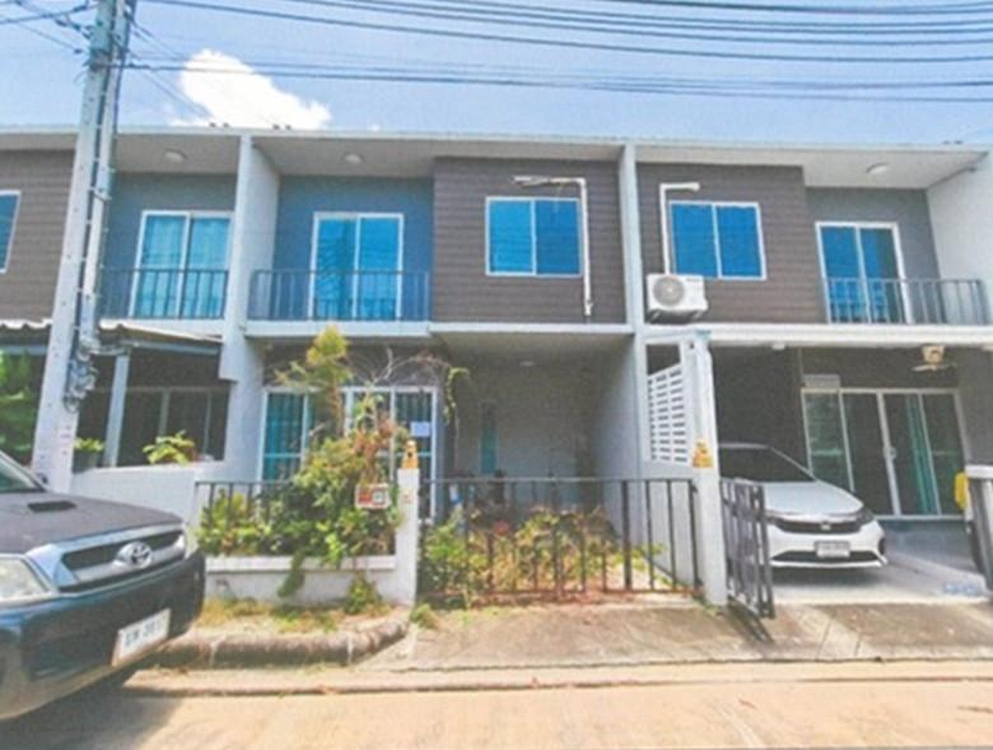 ทรัพย์สถาบันโดย GHB ทาวน์เฮาส์ เดอะคัลเลอร์วงแหวน-ราชพฤกษ์