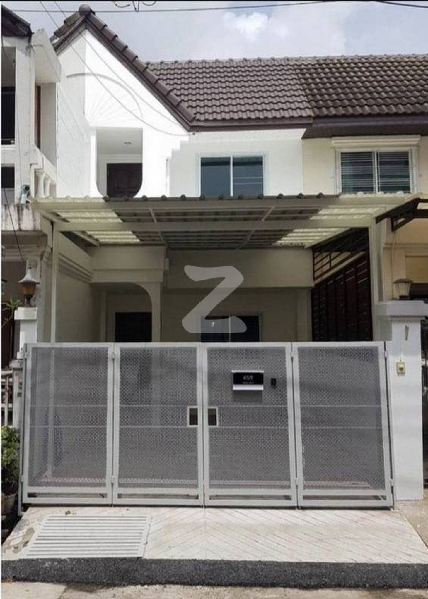 ขายทาวน์เฮาส์ 2 ชั้น รีโนเวทใหม่ ม.บดินทรรักษา ทาวน์อินทาวน์ ใกล้โรงเรียนบดินทร  : เจ้าของขายเอง