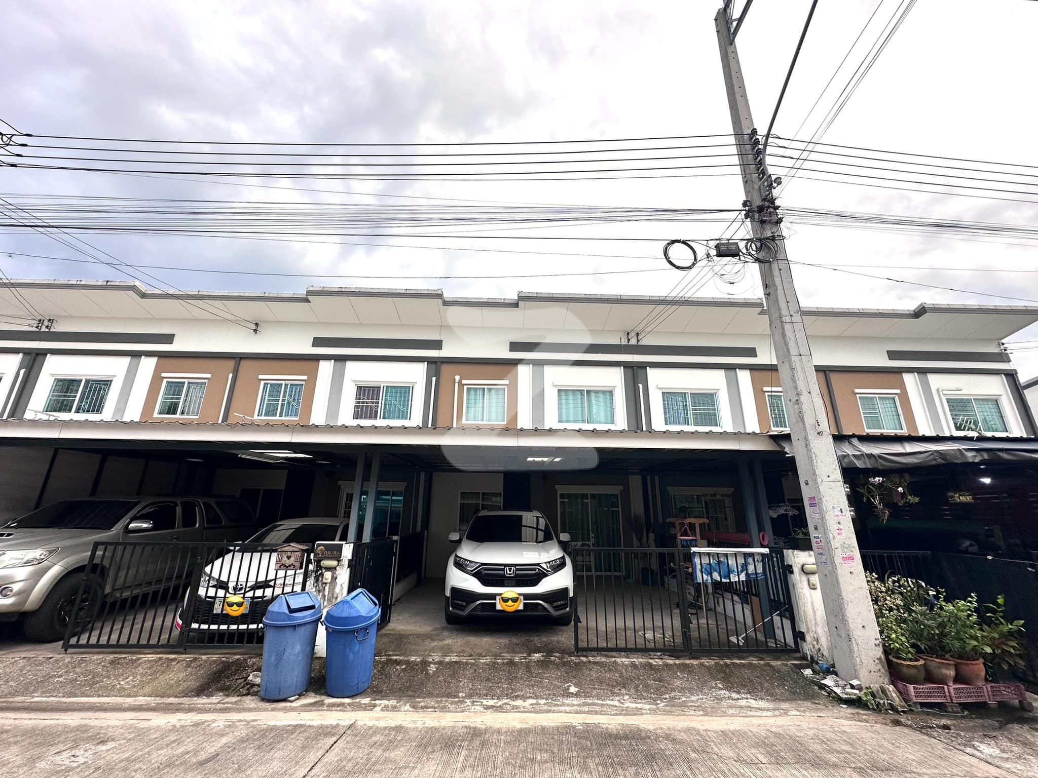 เจ้าของโพสเอง!! ขายบ้านด่วนนนน พิกัด:หมู่บ้านไลโอ บลิสซ์ เพชรเกษม 81/2                                     : เจ้าของขายเอง (งดรับนายหน้า)