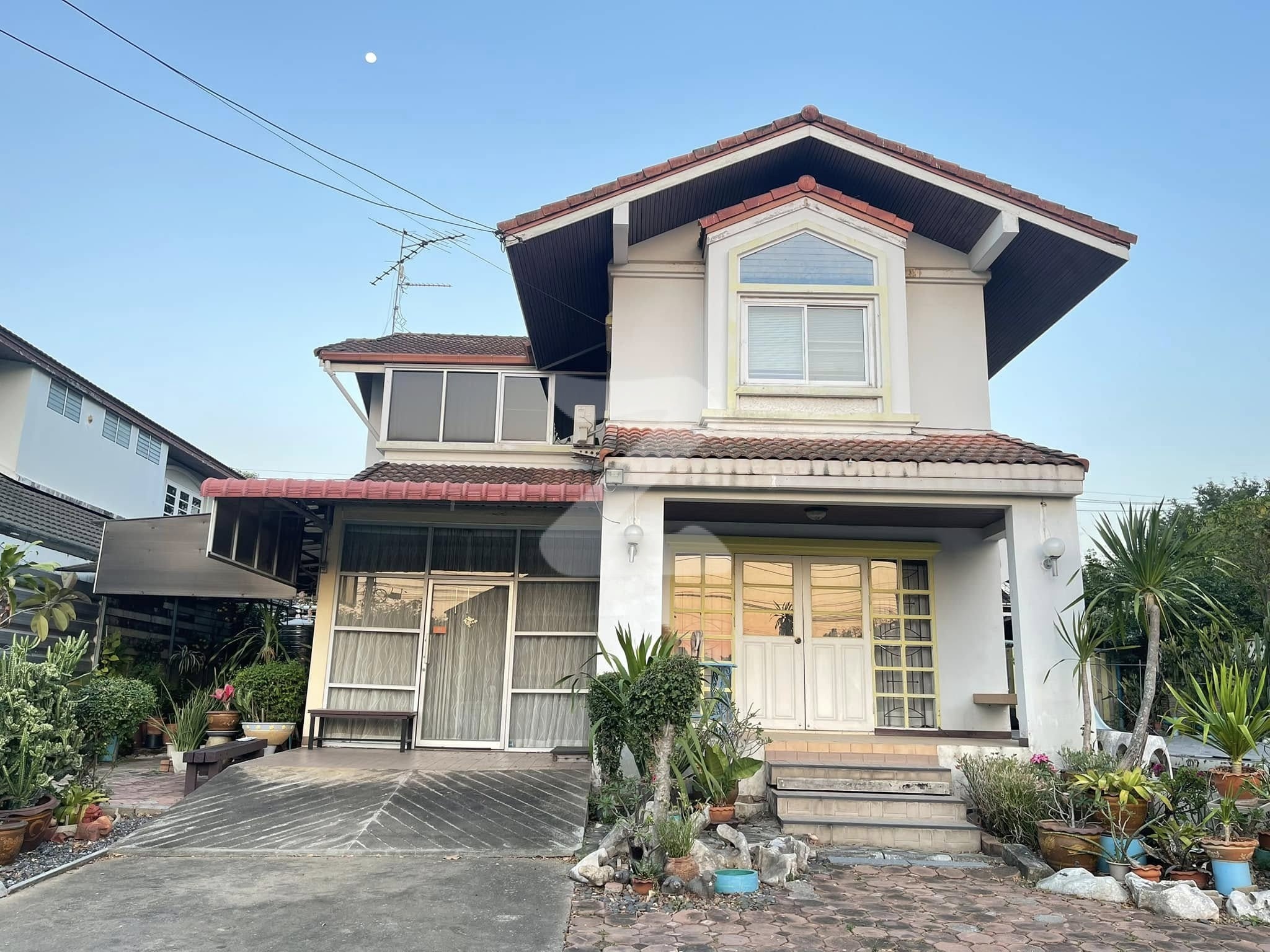 *Owner post* [ ขายตามสภาพ ] 🏡 บ้านเดี่ยวหลังใหญ่ เนื้อที่เยอะ ทำเลน่าอยู่มากๆ หมู่บ้านเมืองเอก โครงการ1             : เจ้าของขายเอง (งดรับนายหน้า)