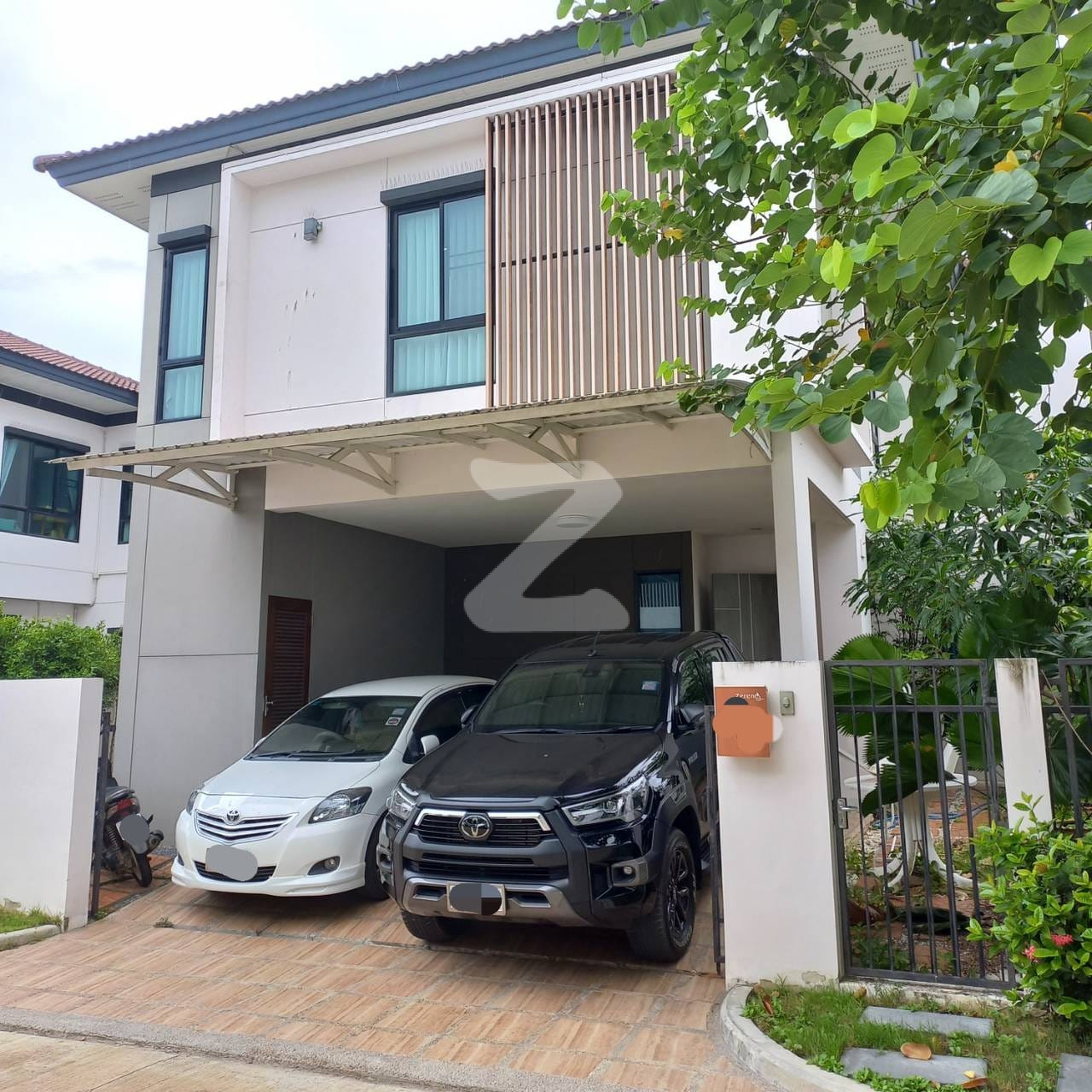ขาย/เช่า บ้าน ซีรีน พระราม2  4ห้องนอน 3 ห้องน้ำ 54.3 ตร.ว 🏤-ใกล้ ร.ร.สวนกุหลาบธนบุรี 500 เมตร          : เจ้าของให้เช่าเอง (งดรับนายหน้า)