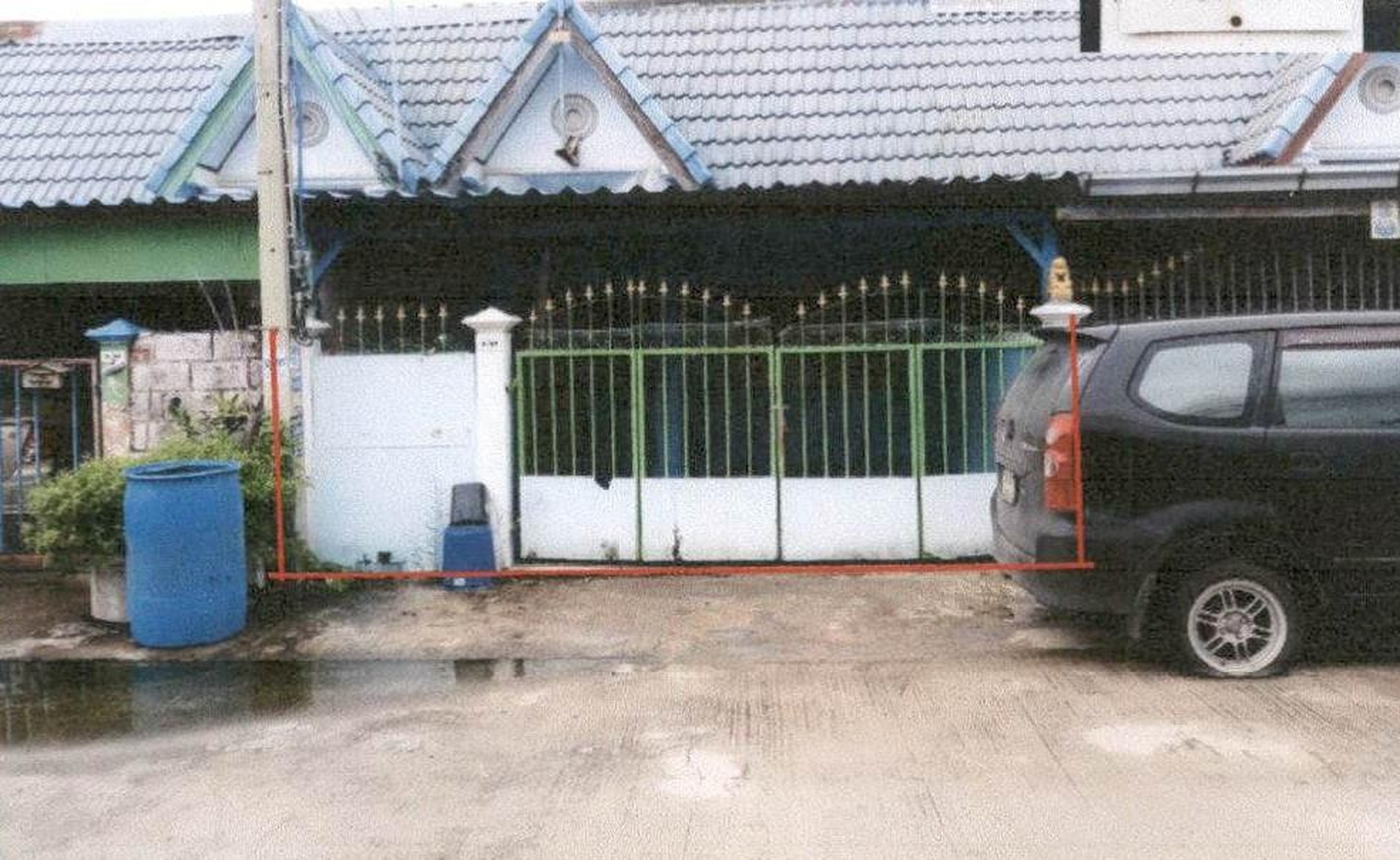 ทรัพย์สถาบันโดย GHB ทาวน์เฮาส์ นวลผ่อง