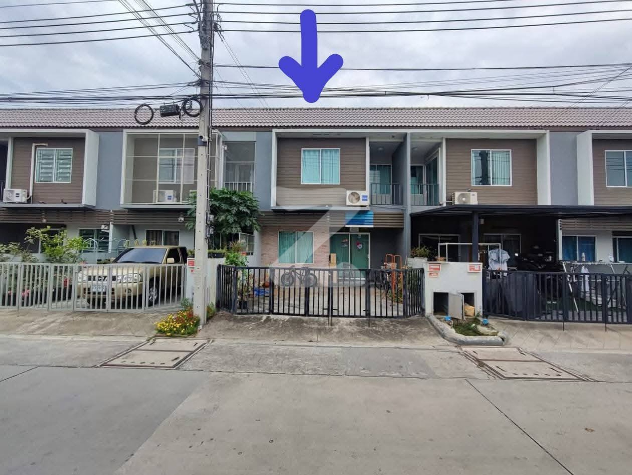 เจ้าของขายเองค่ะ‼️ สนใจคุยกันต่อรองราคาได้นะคะ 4 ห้องนอน 2 ห้องน้ำ - 2 ที่จอด หมู่บ้านอารียาไทรน้อย (เฟส 3) ต้องการด่วน♥️ : เจ้าของขายเอง (งดรับนายหน้า)