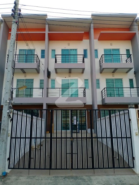 ให้เช่าโฮมออฟฟิศ 3 ชั้น ซอยรามอินทรา 62 ใกล้โรงพยาบาล แฟชั่นไอส์แลนด์ รถไฟฟ้าสีชมพูผ่านหน้าซอย : เจ้าของขายเอง