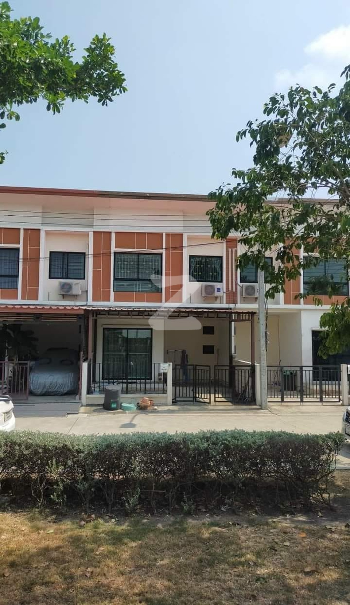 🏠ทาวน์เฮ้าส์ 2ชั้น  หมู่บ้าน เจทาวน์ สุขุมวิท-แพรกษา เนื้อที่ 18.5 ตรว.                             : เจ้าของให้เช่าเอง (งดรับนายหน้า)