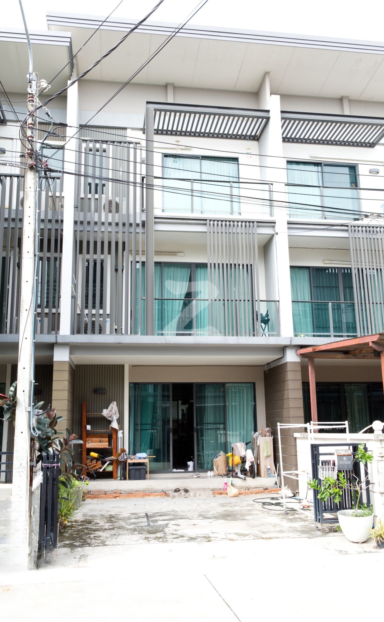 🏠 ขายด่วน! ทาวน์โฮม 3 ชั้น เจ้าของขายเอง 📍 ทาวน์ อเวนิว เมิร์จ รัตนาธิเบศร์ (แสนสิริ) 💰 ราคา 3.8 ล้านบาท - ค่าใช้จ่ายวันโอนคนละครึ่ง : เจ้าของขายเอง (งดรับนายหน้า)