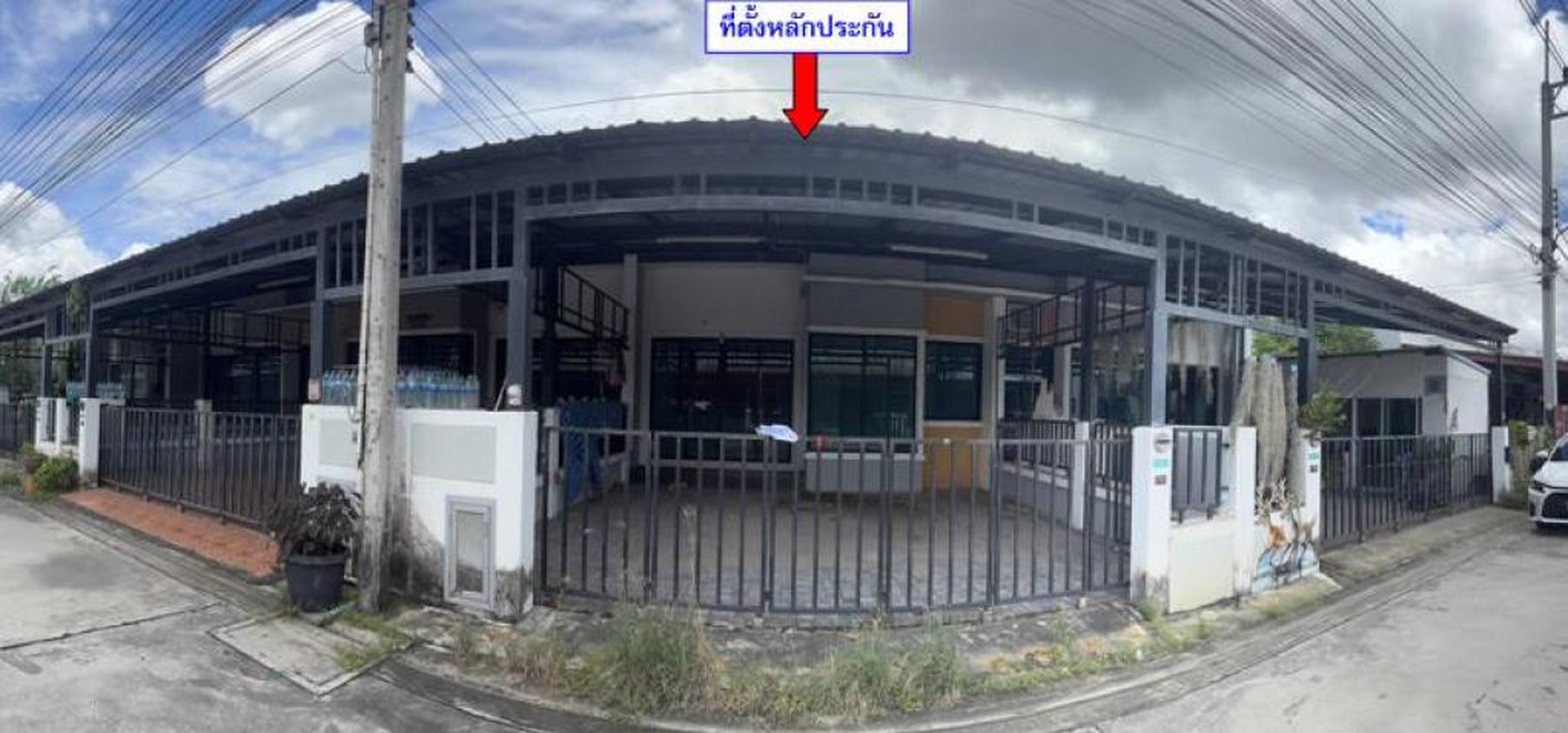 ทรัพย์สถาบันโดย GHB ทาวน์เฮาส์ เลค วิลล์