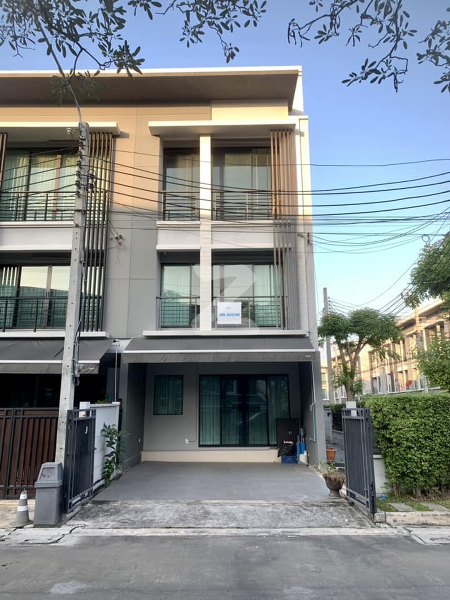 🏠 บ้านกลางเมือง งามวงศ์วาน ▫️ เจ้าของขายเอง ▫️ ทาวน์โฮม 3 ชั้น บ้านหัวมุม ทำเลดี        : เจ้าของขายเอง (งดรับนายหน้า)