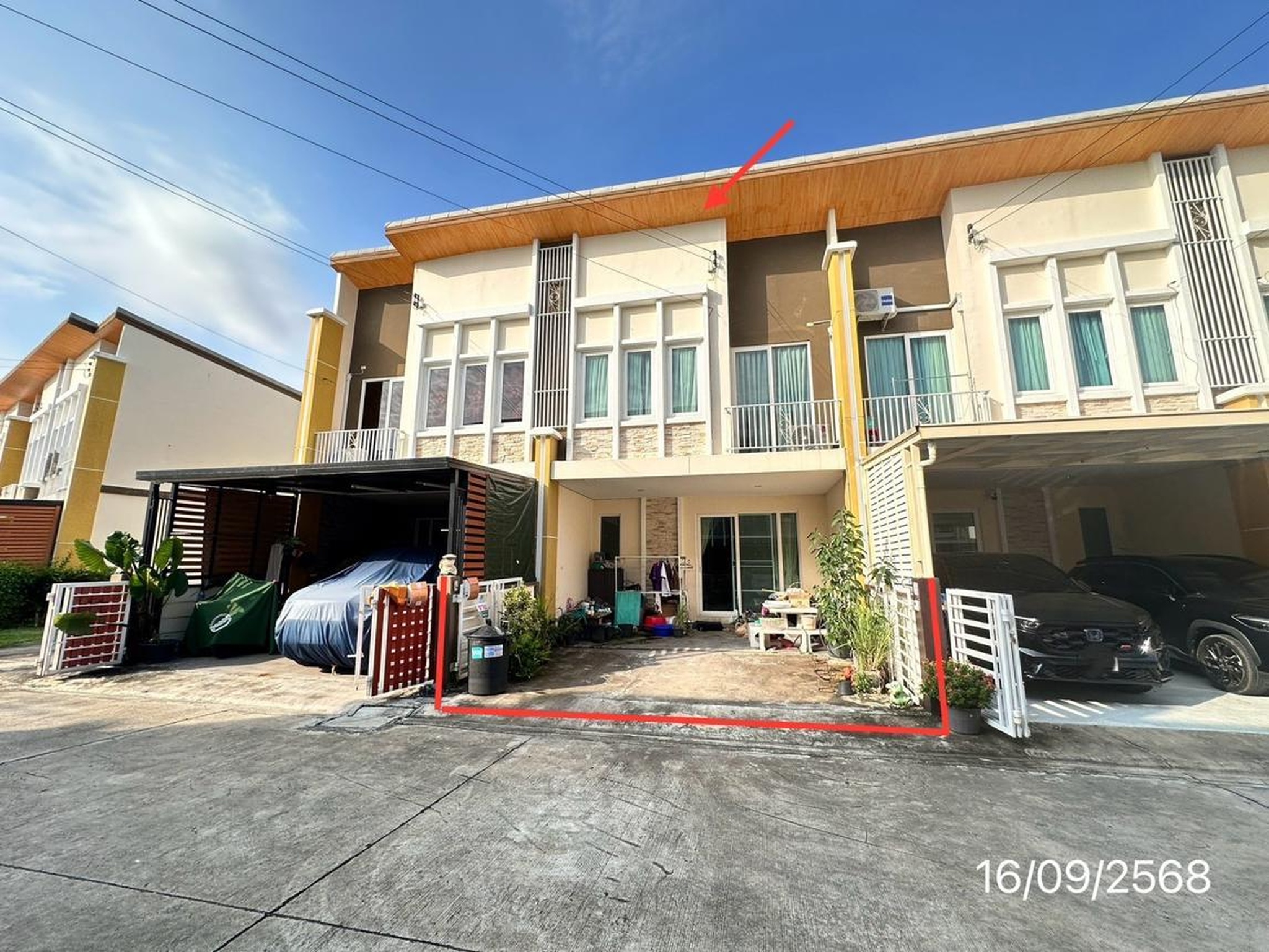 ทรัพย์สถาบันโดย KASIKORNBANK ทาวน์เฮาส์ โกลเด้น ทาวน์ ศรีนครินทร์ - สุขุมวิท