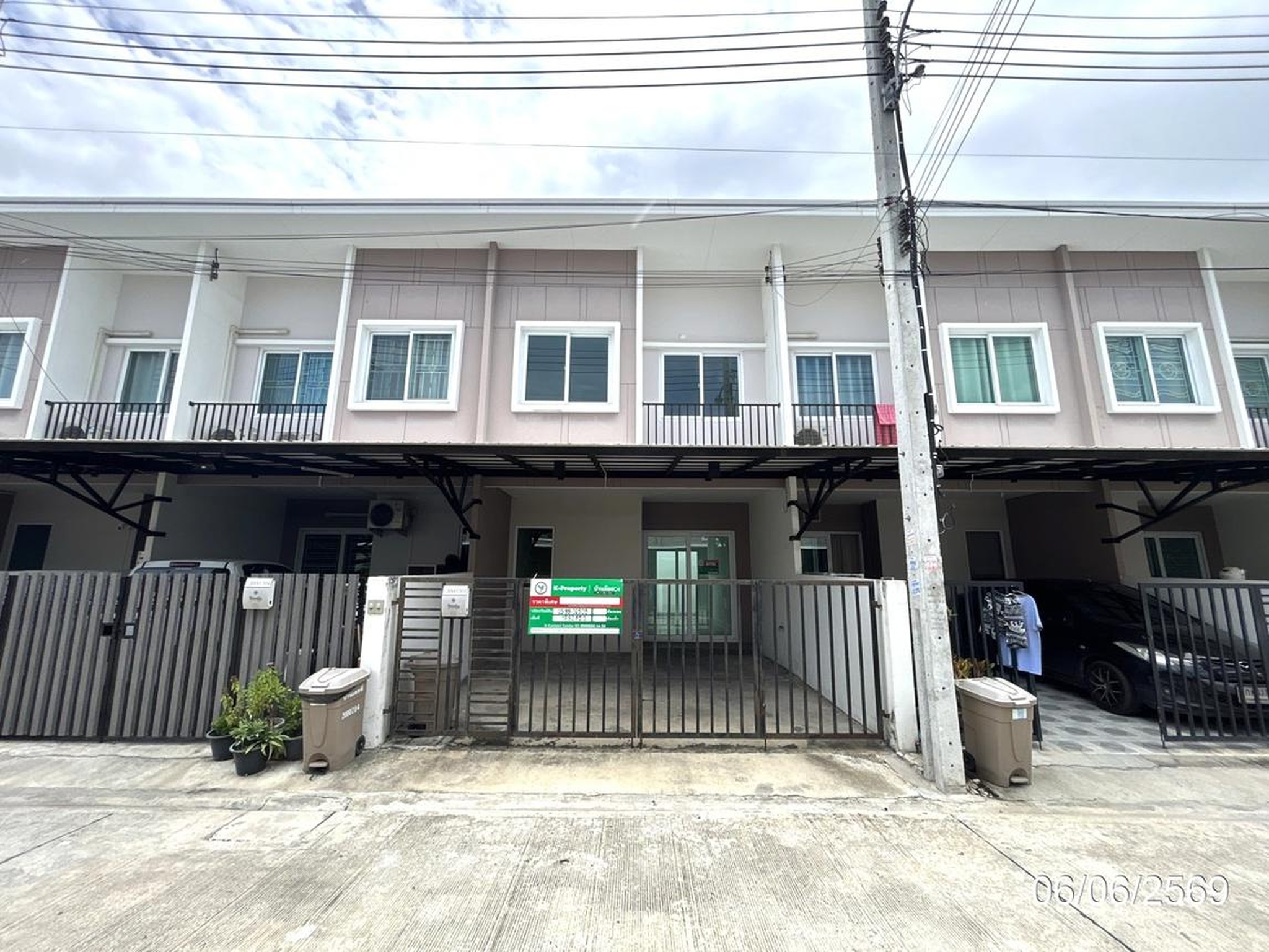 ทรัพย์สถาบันโดย KASIKORNBANK ทาวน์เฮาส์ใกล้ BTS เคหะสมุทรปราการ เบล็สซิตี้ พาร์ค สุขุมวิท-บางปู (Blessity Park Sukhumvit-Bangpu)