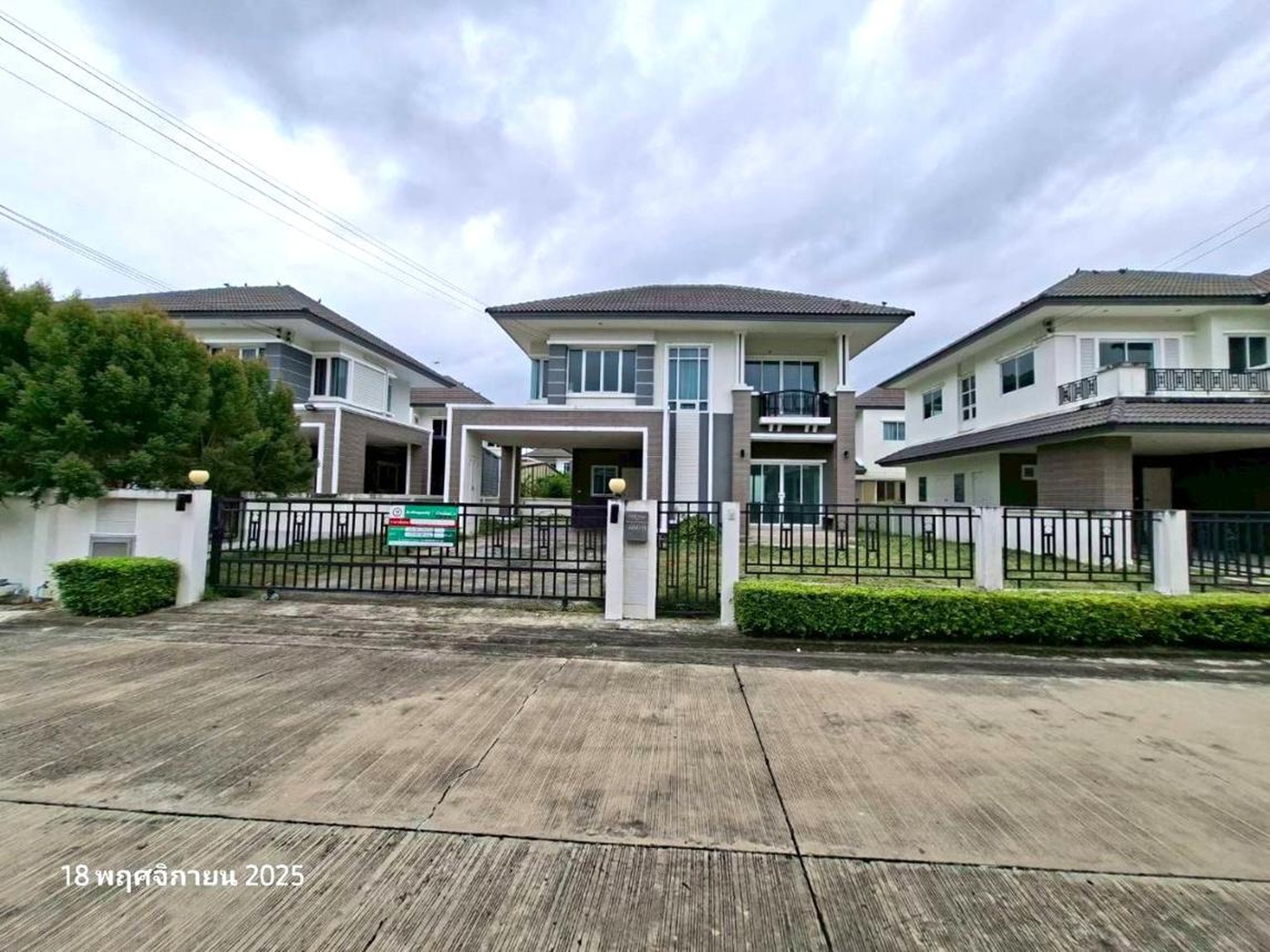 ทรัพย์สถาบันโดย KASIKORNBANK บ้านเดี่ยว ร้อยพฤกษา เลควิลล์ (Roipruksa Lake Ville)