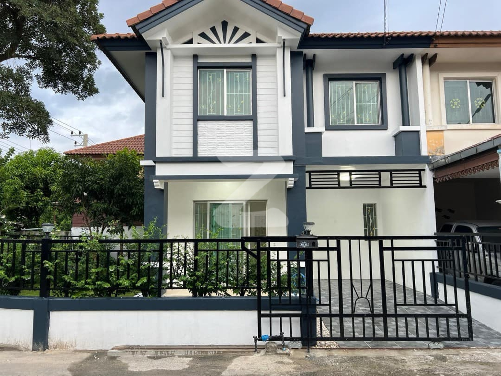 🏠(ราคาเจ้าของขายเอง) ทาวน์เฮ้าส์ 30.5 ตรว. บ้านหลังมุม  2.19ล้านบาท🔥 ถูกสุดในโครงการ(ราคานี้หายาก) : เจ้าของขายเอง (งดรับนายหน้า)