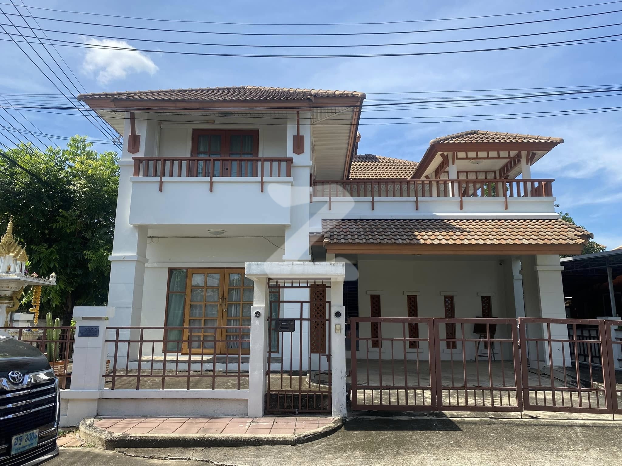 ขายบ้านเดี่ยว หมู่บ้าน ลิฟวิ่งนารา คลอง 4 ธัญบุรี ปทุมธานี บ้านมุม ซอย2 ต้นๆหมู่บ้าน เงียบสงบ : เจ้าของขายเอง (งดรับนายหน้า)