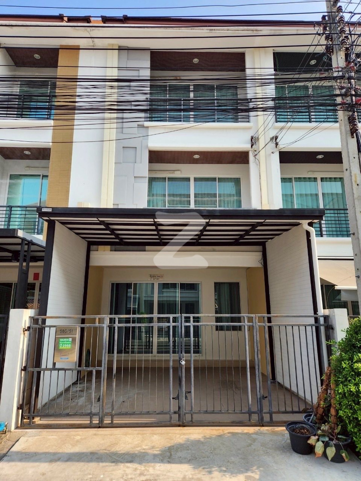 เจ้าของขายเอง ‼️ ขายทาวน์โฮม 3 ชั้น ‼️บ้านกลางเมือง ลาดพร้าว 3นอน 3น้ำ 2จอด                          : เจ้าของขายเอง (งดรับนายหน้า)