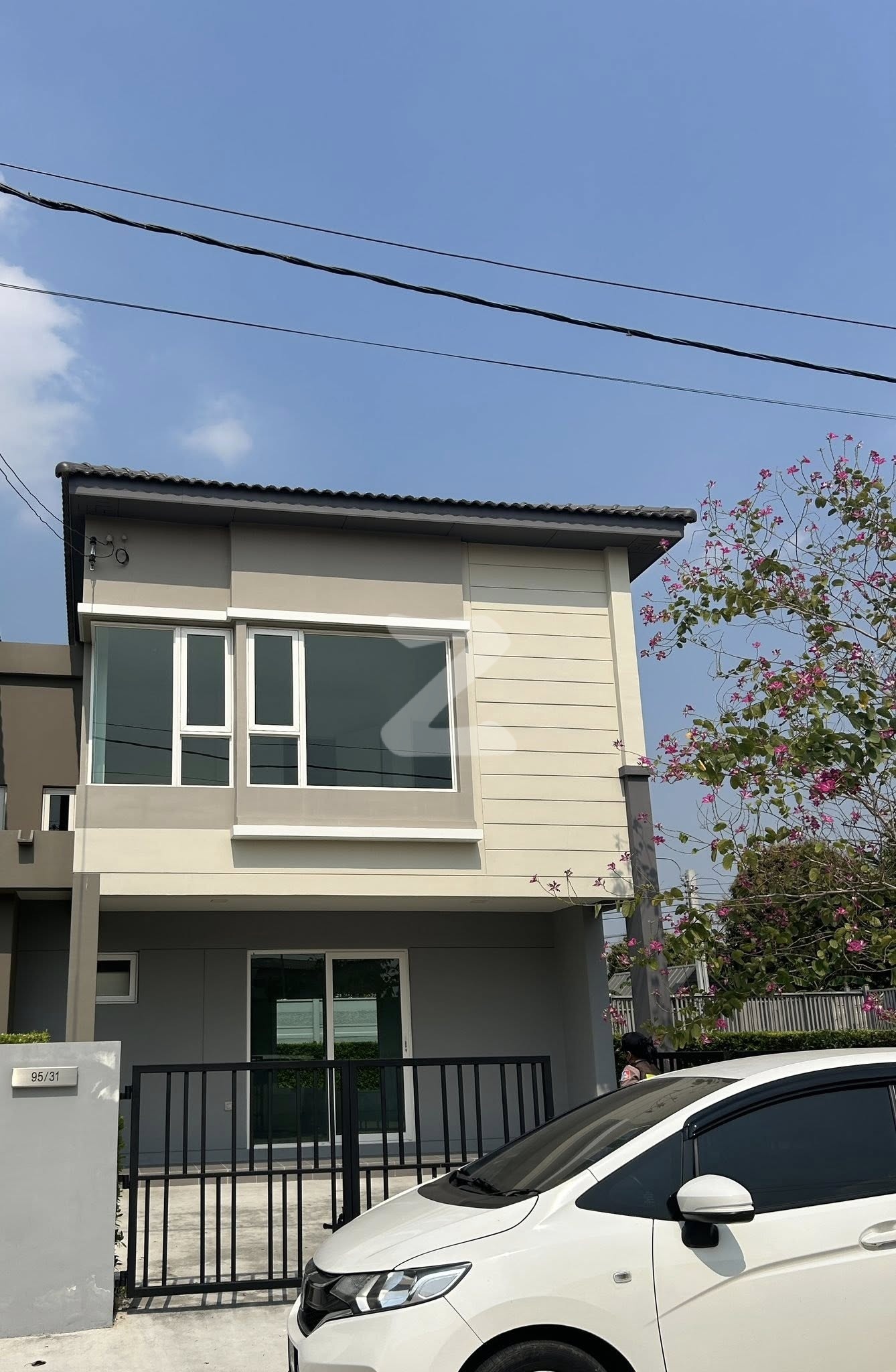 📌เจ้าของขายเอง ขายบ้านมือ 1 หลังมุม เป็นบ้านใหม่ซื้อไว้แต่ไม่เคยเข้าอยู่ บ้านแฝดที่เหมือนบ้านเดี่ยว พื้นที่ขนาดใหญ่ สวนข้างบ้านและหลังบ้านขนาดใหญ่ : เจ้าของขายเอง (งดรับนายหน้า)