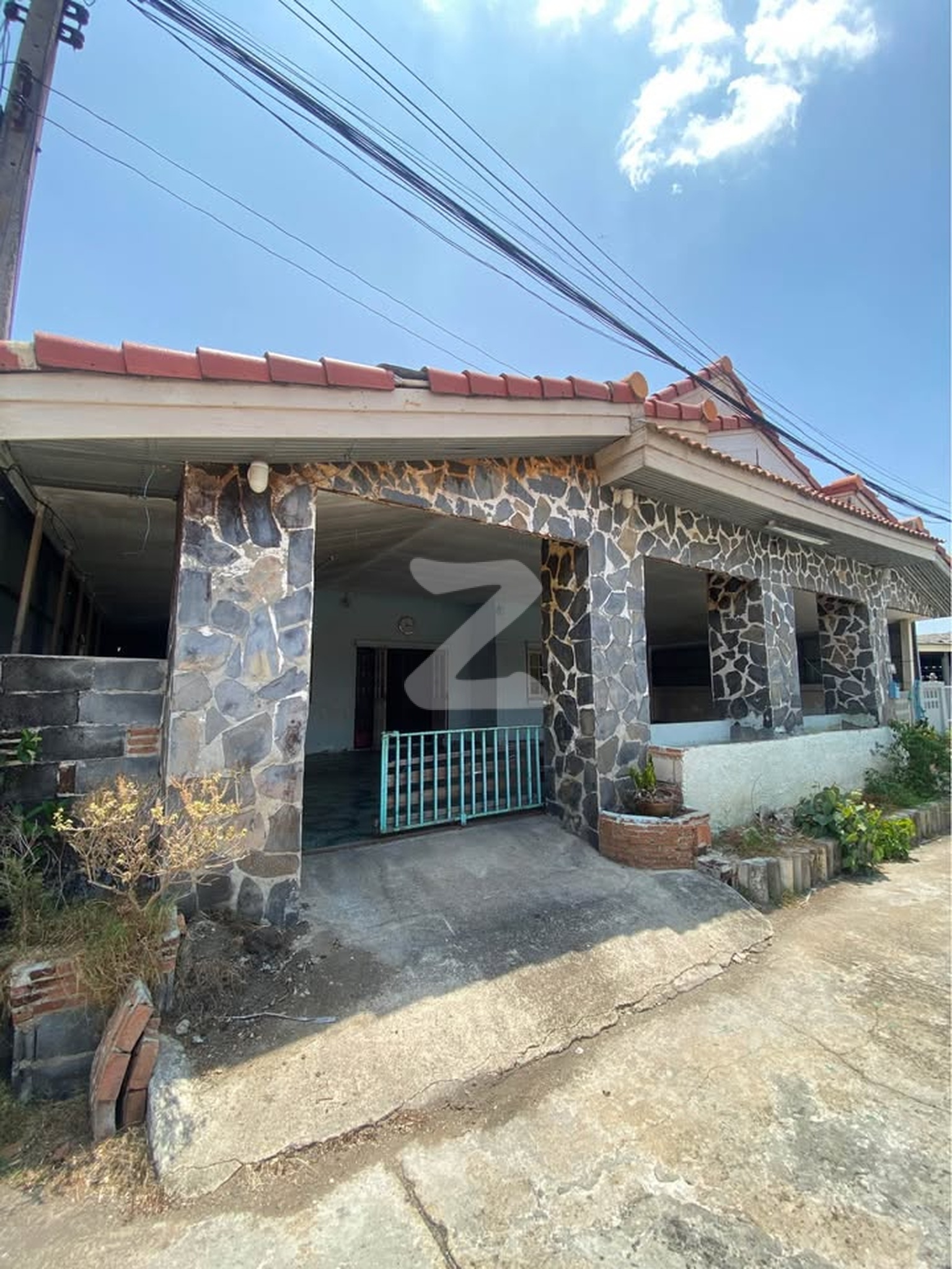 🏡ขายบ้านเดี่ยว💰 📌 หน้าบ้านต่อเติมใหม่ ยกสูง น้ำไม่ท่วม ไม่ทรุดแน่นอน                          : เจ้าของขายเอง (งดรับนายหน้า)