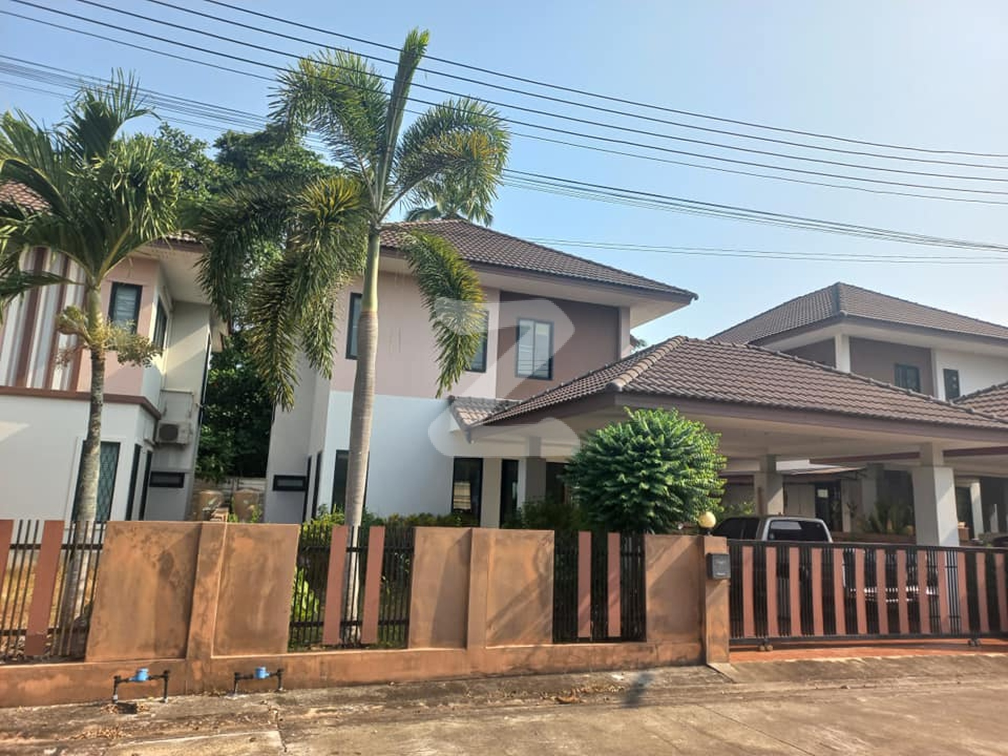 📢🏡ขายบ้านเดี่ยว 2 ชั้น กลางเมือง ใกล้โรงพยาบาลสุราษฎร์ธานีเพียง 5 นาที. (เจ้าของบ้านขายเอง)   : เจ้าของขายเอง (งดรับนายหน้า)