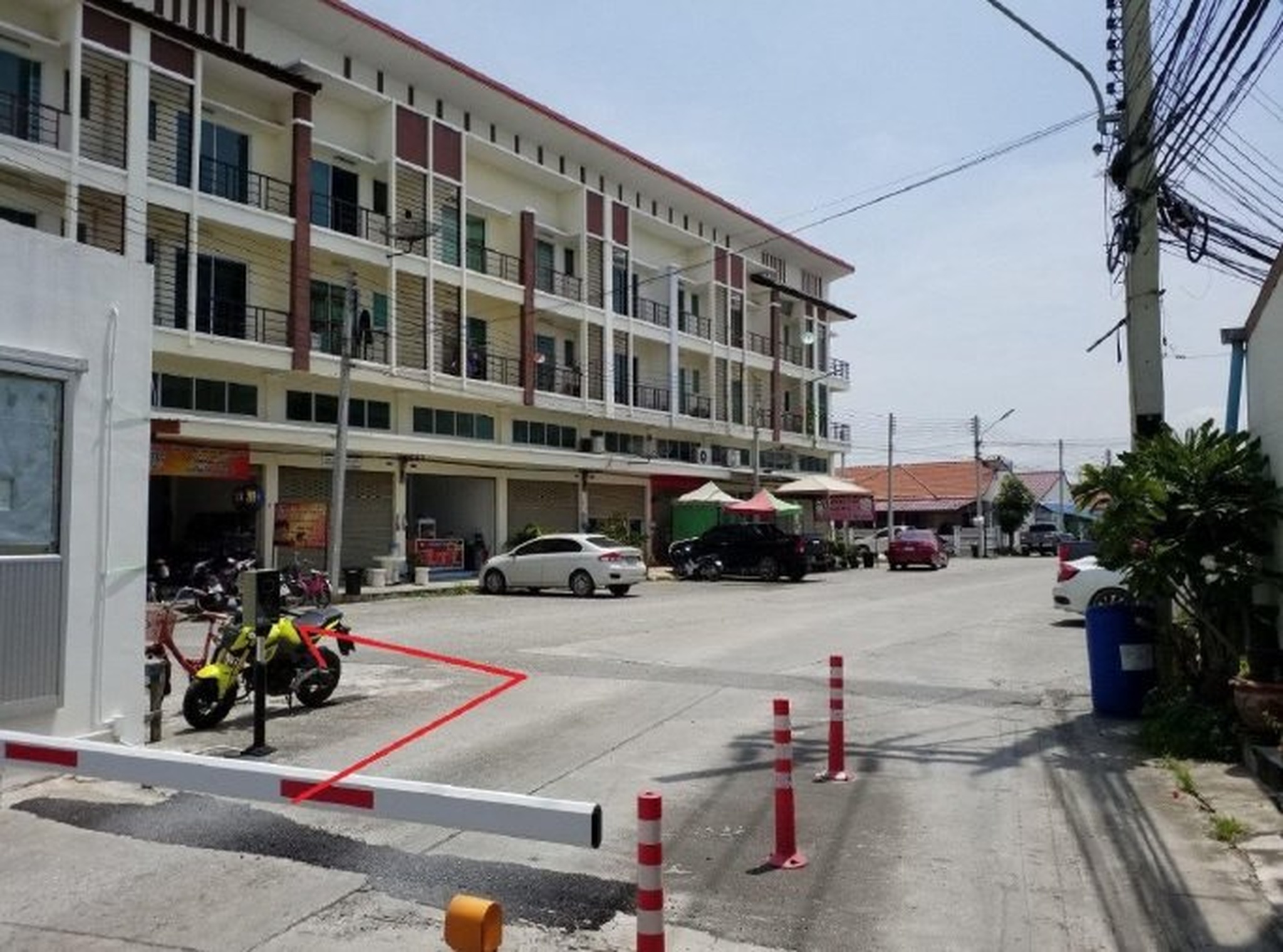 ทรัพย์สถาบันโดย SCB ตึกแถว-อาคารพาณิชย์ ทรัพย์รุ่งเรืองซิตี้ อมตะ-พานทอง