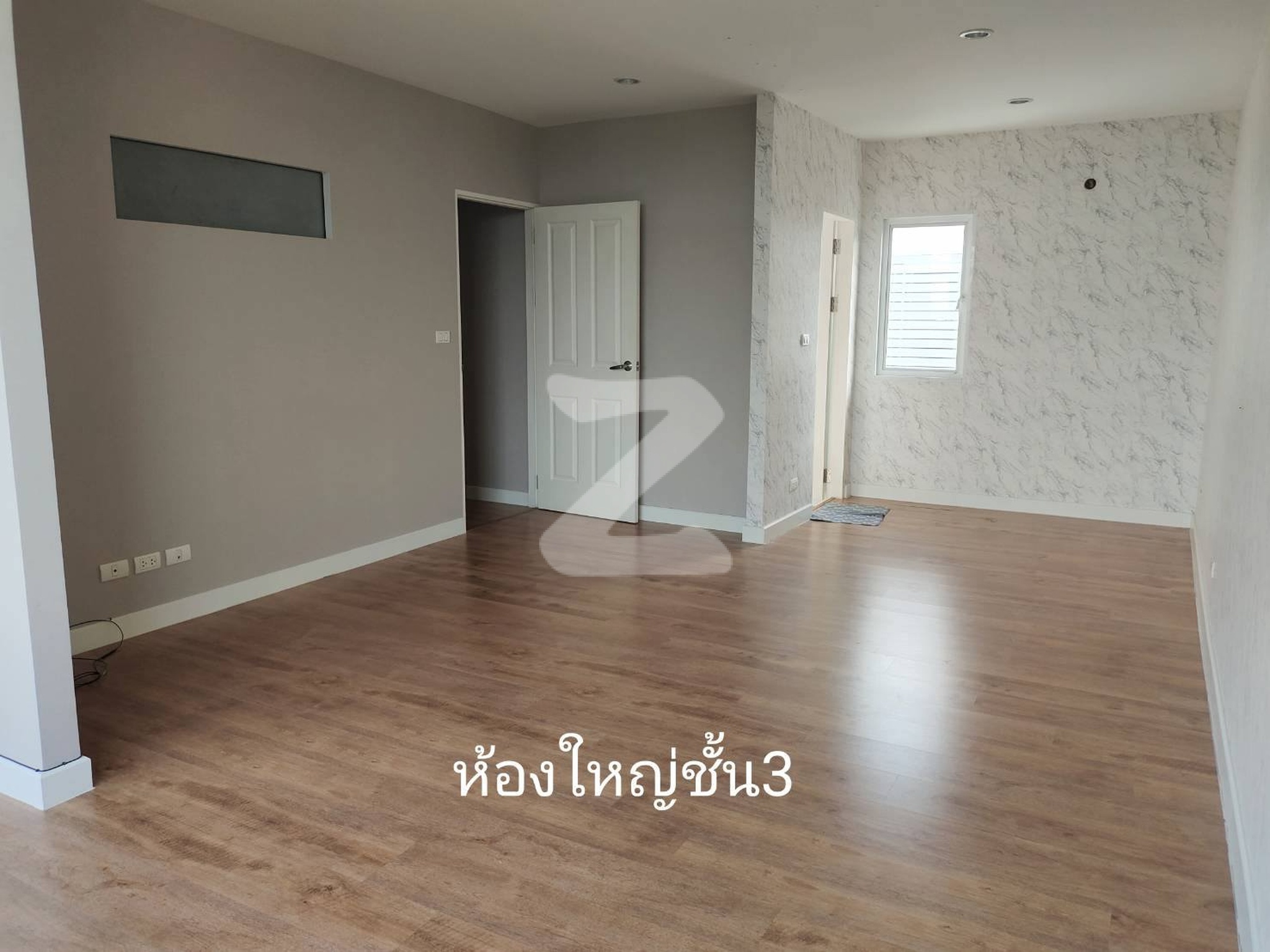เจ้าของขายเอง   หมู่บ้านเดอะเมโทรรัตนาธิเบศร์  บ้านหลังที่ส่งของโครงการ 3 ชั้น                       : เจ้าของขายเอง (งดรับนายหน้า)
