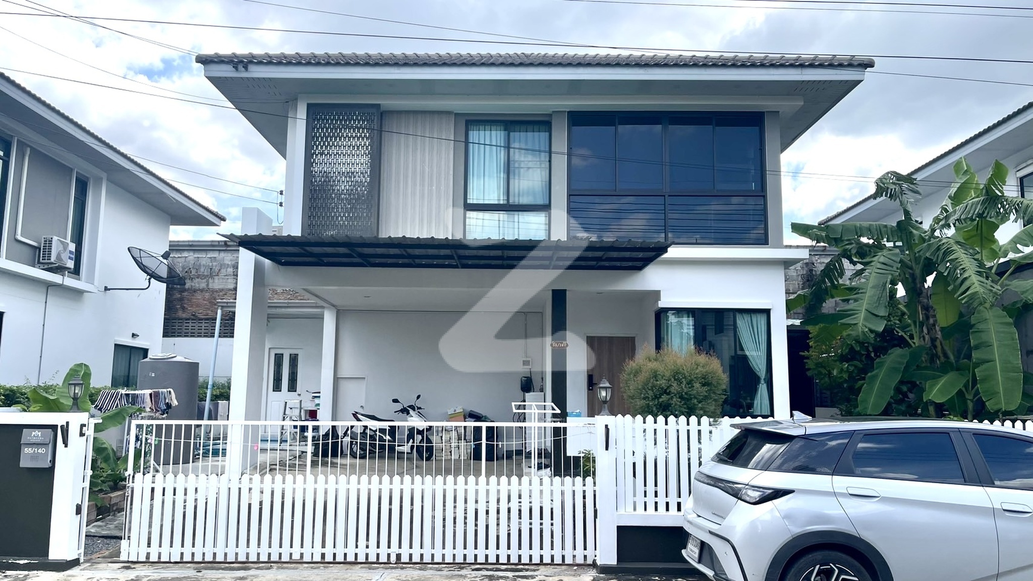 บ้านเดี่ยว 2 ชั้น ภัทรีดา อเวนิว รังสิต-คลอง 2 ปทุมธานี ตกแต่งพร้อมอยู่ 3 ห้องนอน 3 ห้องน้ำ 1 ครัวไทย 1 เอนกประสงค์ ต่อเติมพื้นที่ใช้ประโยชน์ : เจ้าของให้เช่าเอง (งดรับนายหน้า)