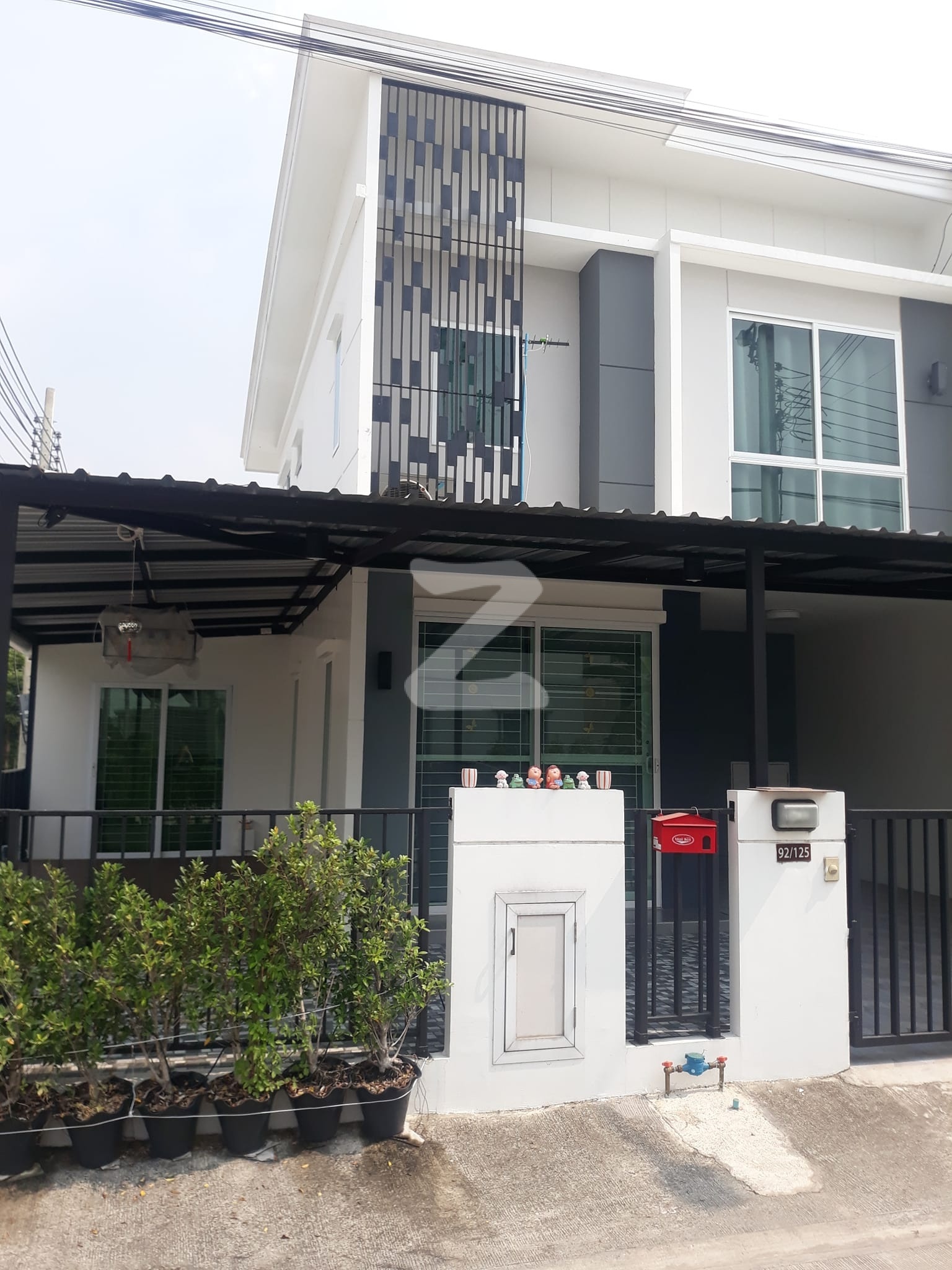 ขายบ้านพฤกษา ไพร์ม สถานีรถไฟฟ้าบางพลู-ราชพฤกษ์ 92/125    - ทาวน์โฮม 2 ชั้น (หลังมุม)    - เนื้อที่ 27.5 ตร.ว. : เจ้าของขายเอง (งดรับนายหน้า)